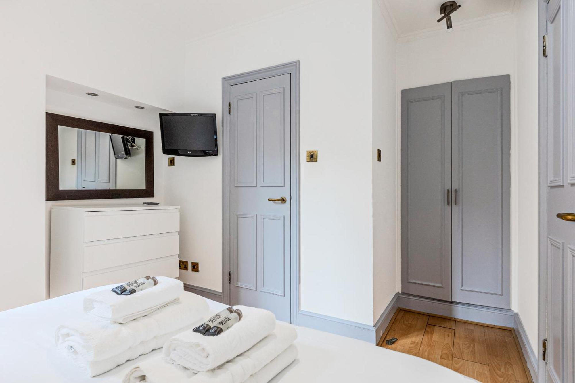 Stylish 1br Flat In Chelsea, 8 Min Tube Apartment