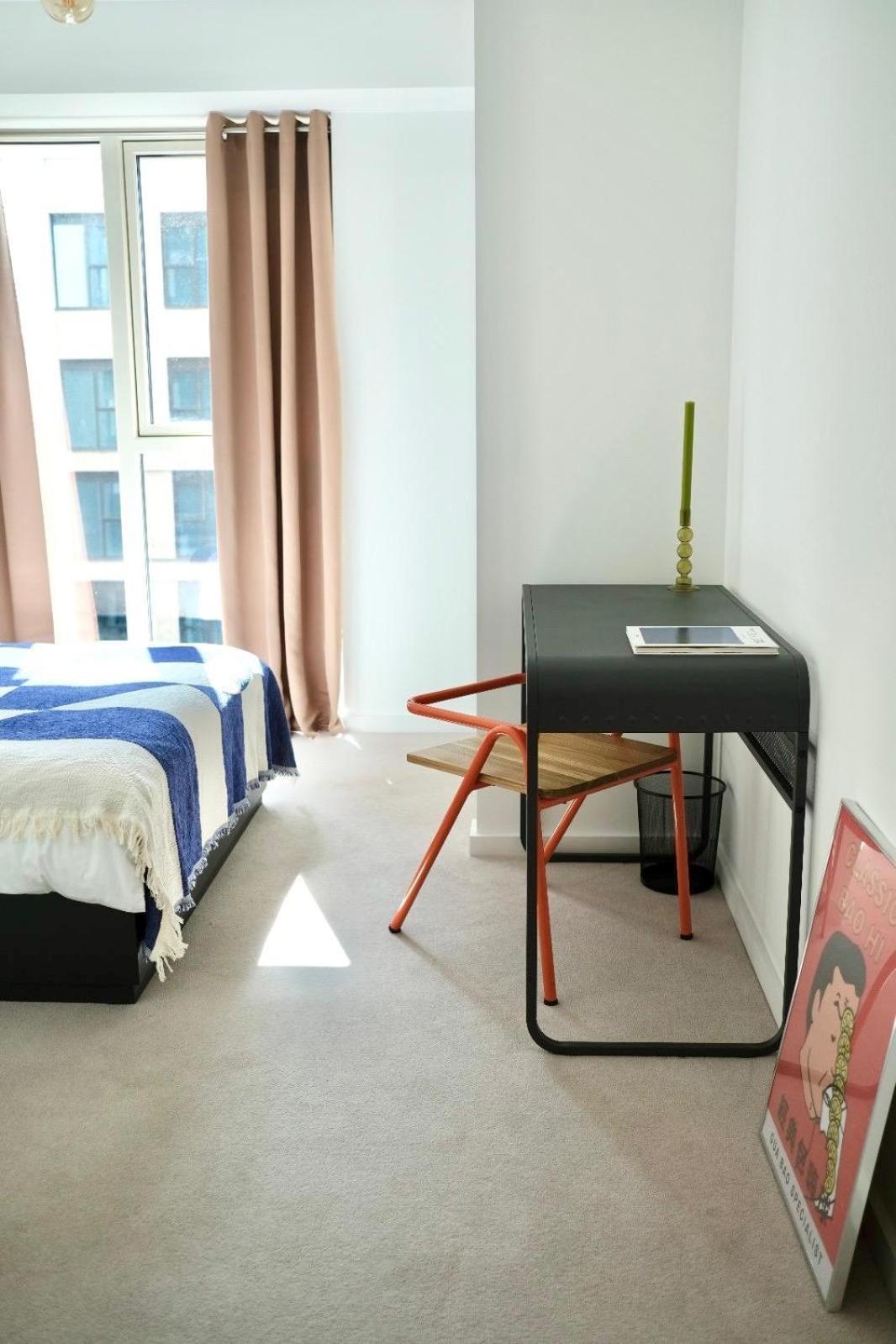 Waterview With Ultra Fast Wifi Close To Excel And O2, Corporates And Contractors Welcome Apartment *