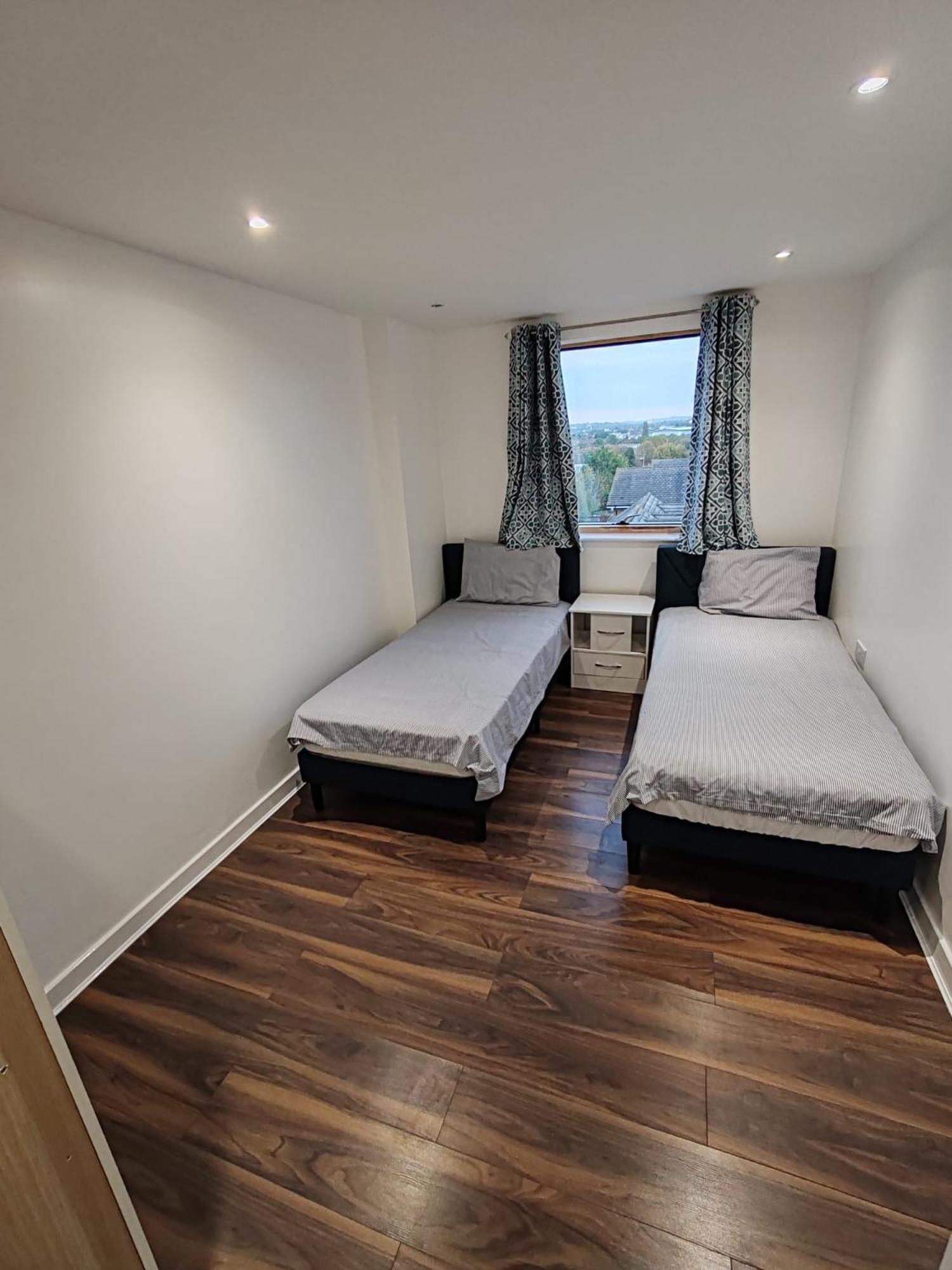 Apartment With Wembley View *