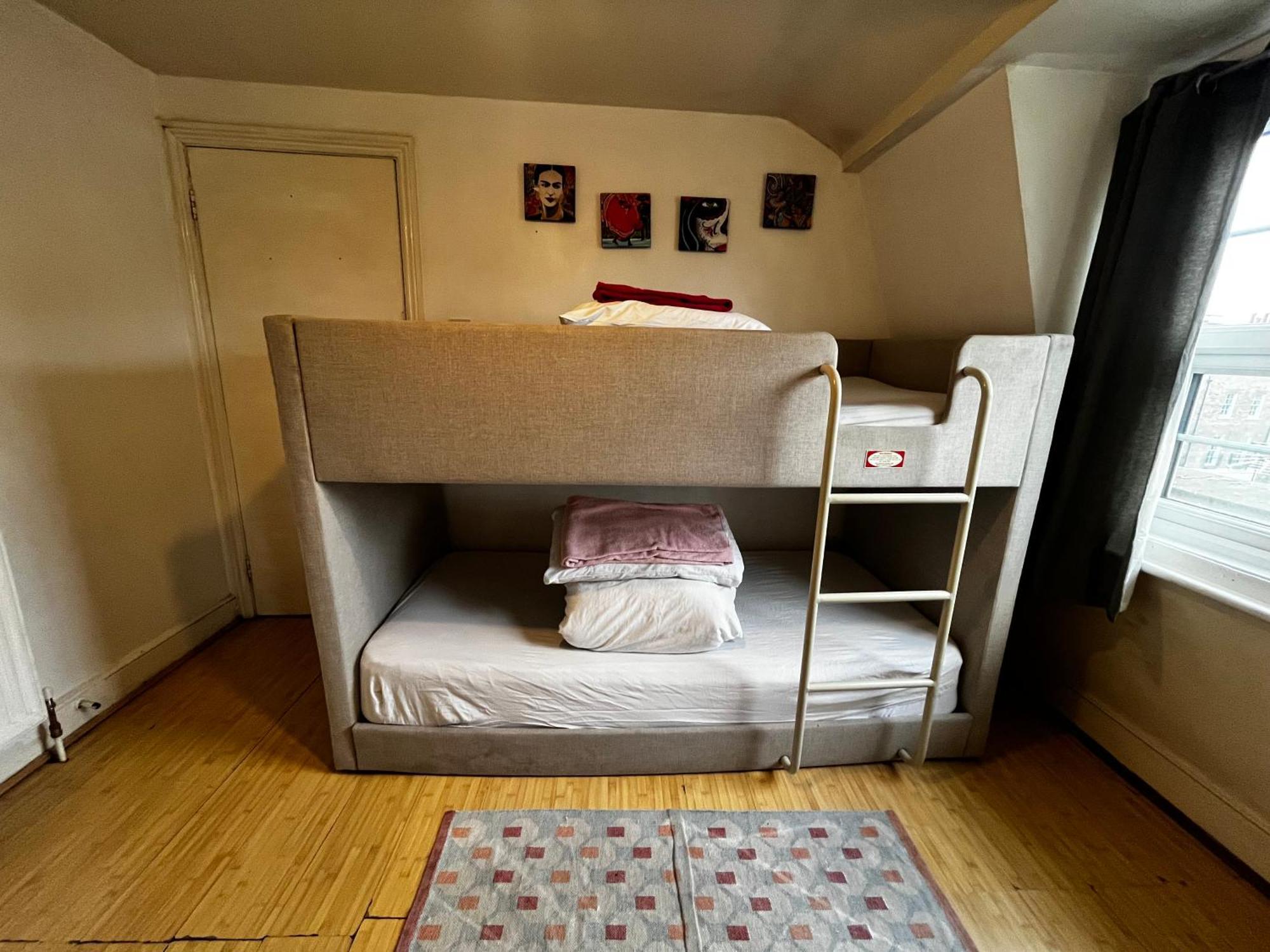 Keysan House 5 Gasthuis 2*