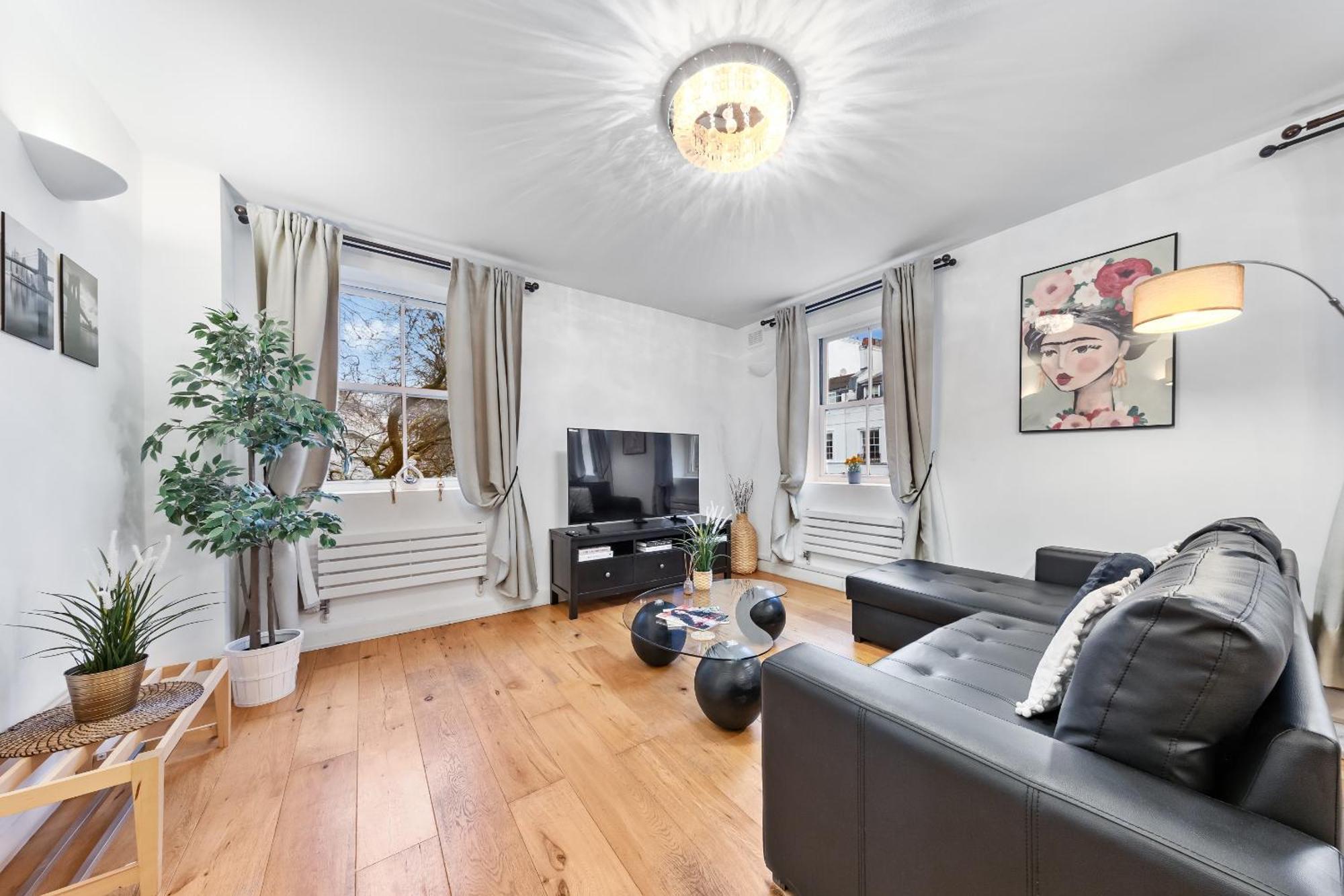 Charming By Hyde Park * London