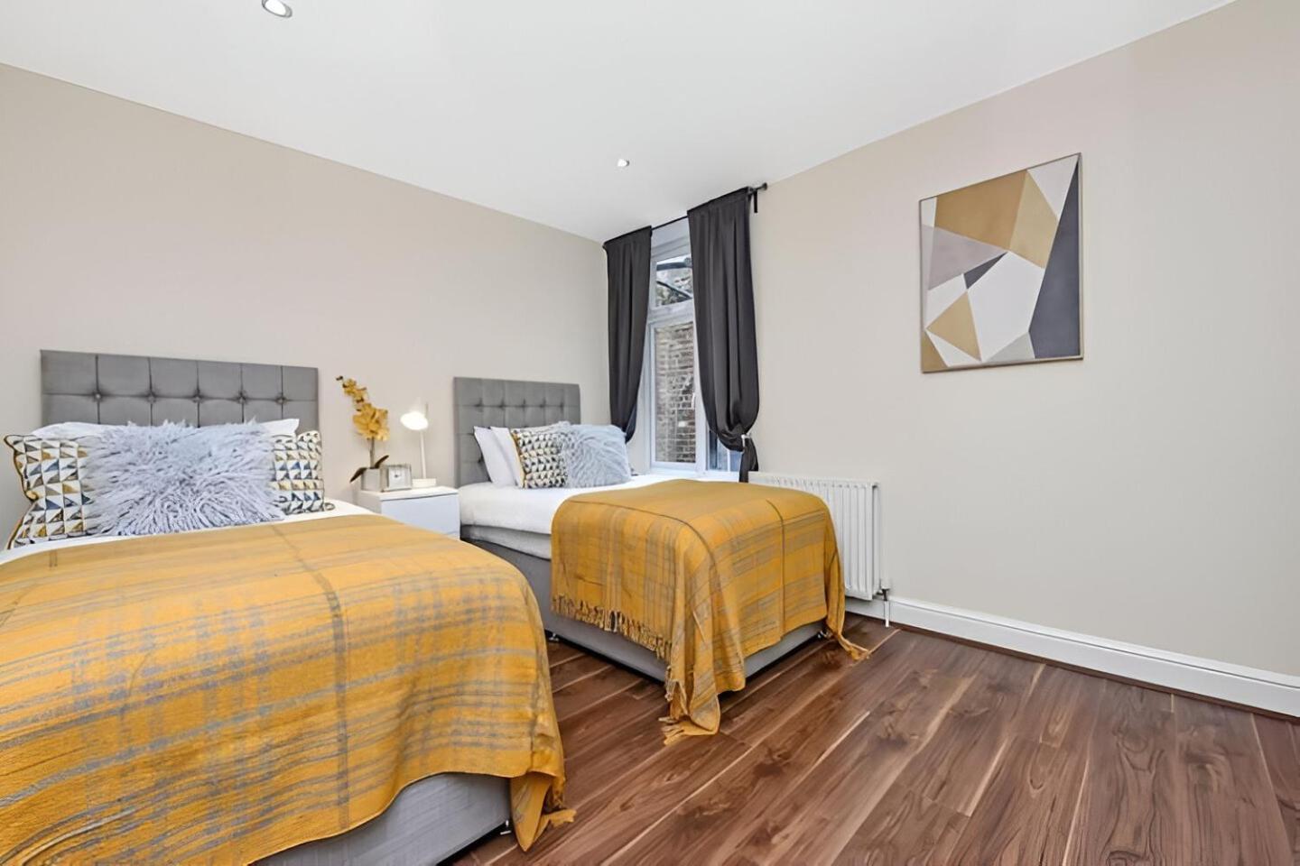 Appartamento Lovely Family Flat With Excellent Transport Links