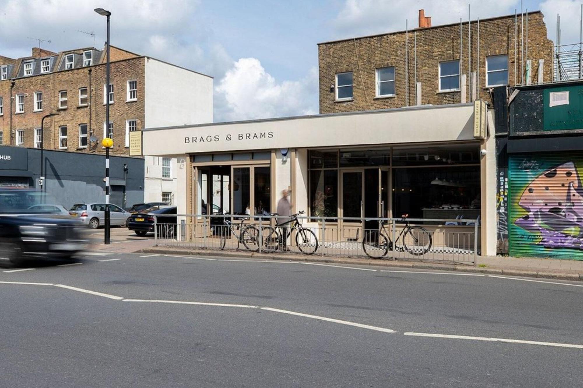 Appartement & Explore: Convenient - Prime Location *