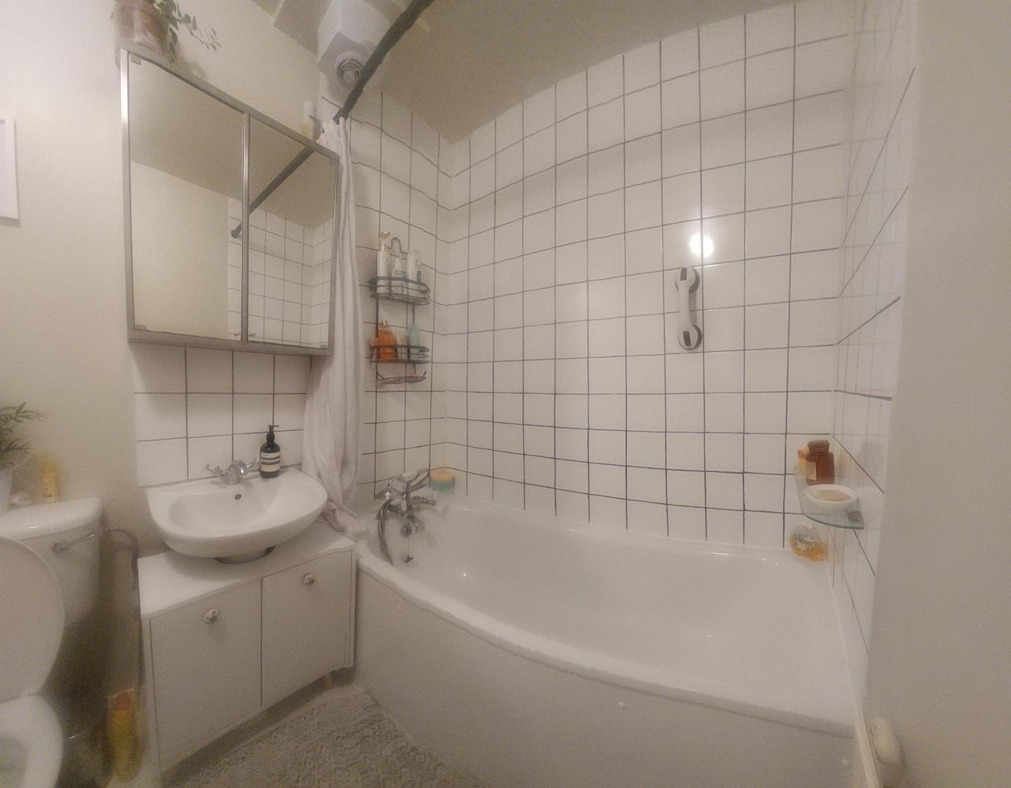 Centrel To Single Bed Quiet With Host And Breakfast London