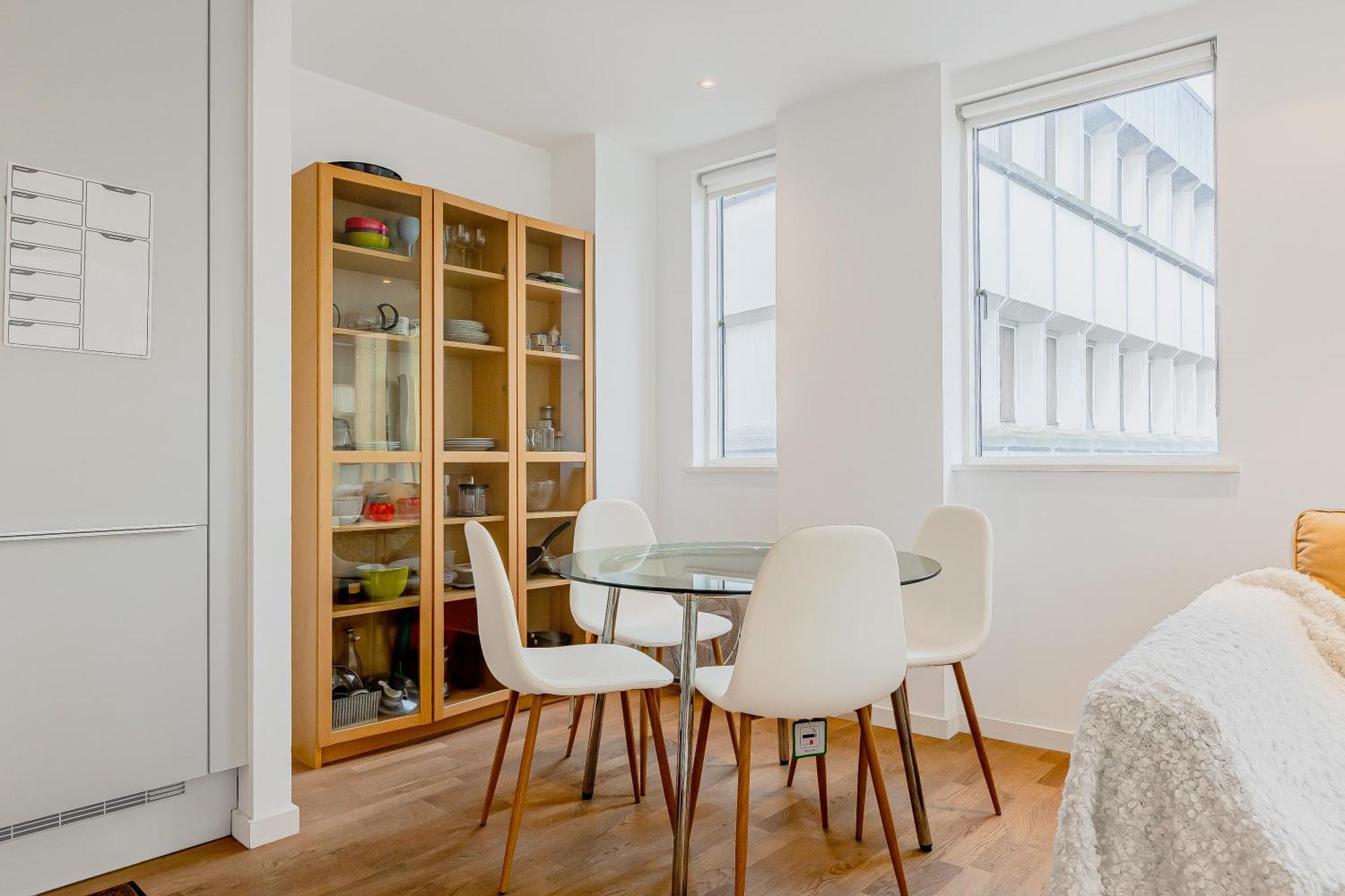 Family 1 Bdr Apt, Panoramic Views, Minute To Tube Appartement