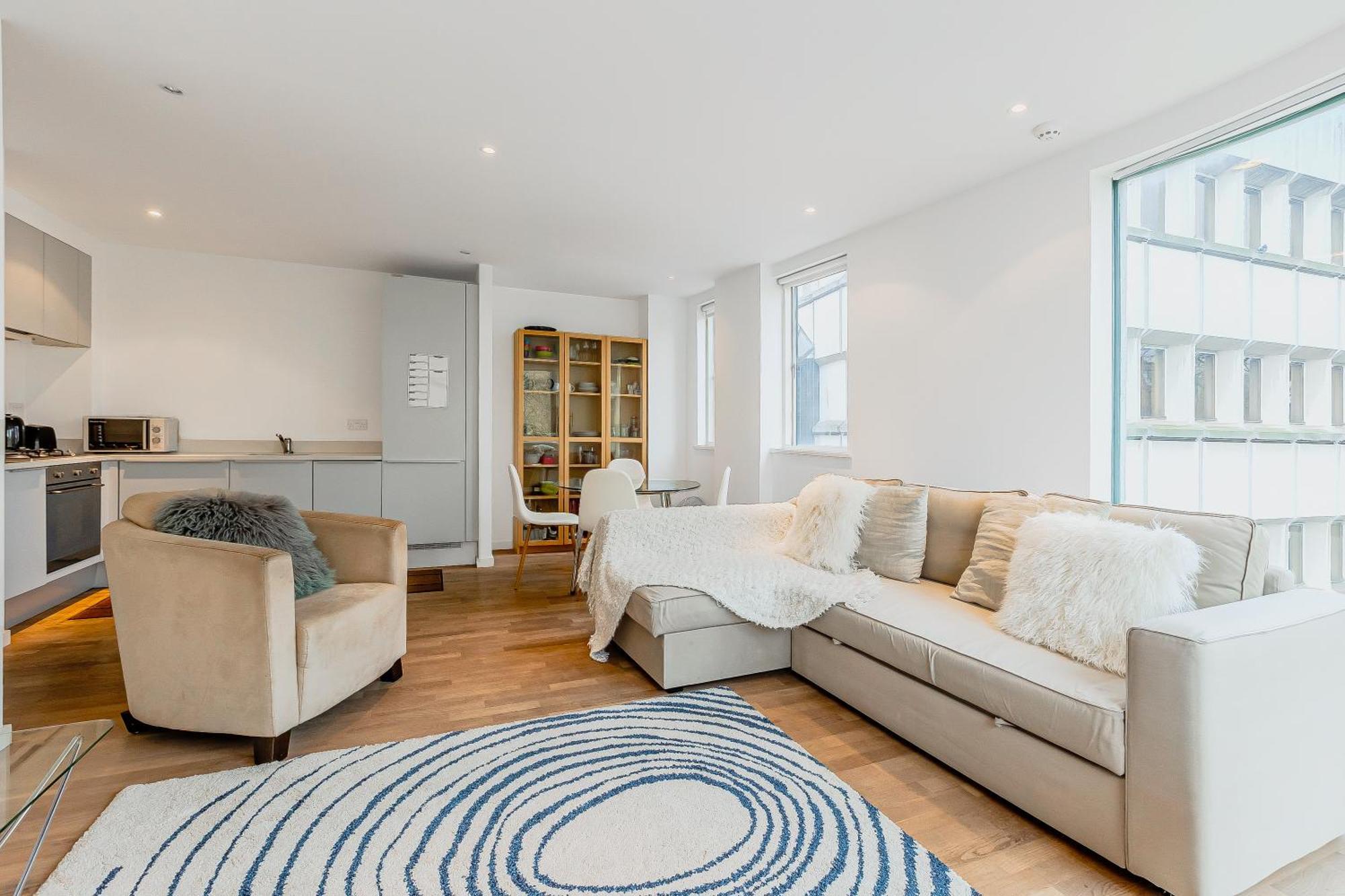 Appartement Family 1 Bdr Apt, Panoramic Views, Minute To Tube Londen