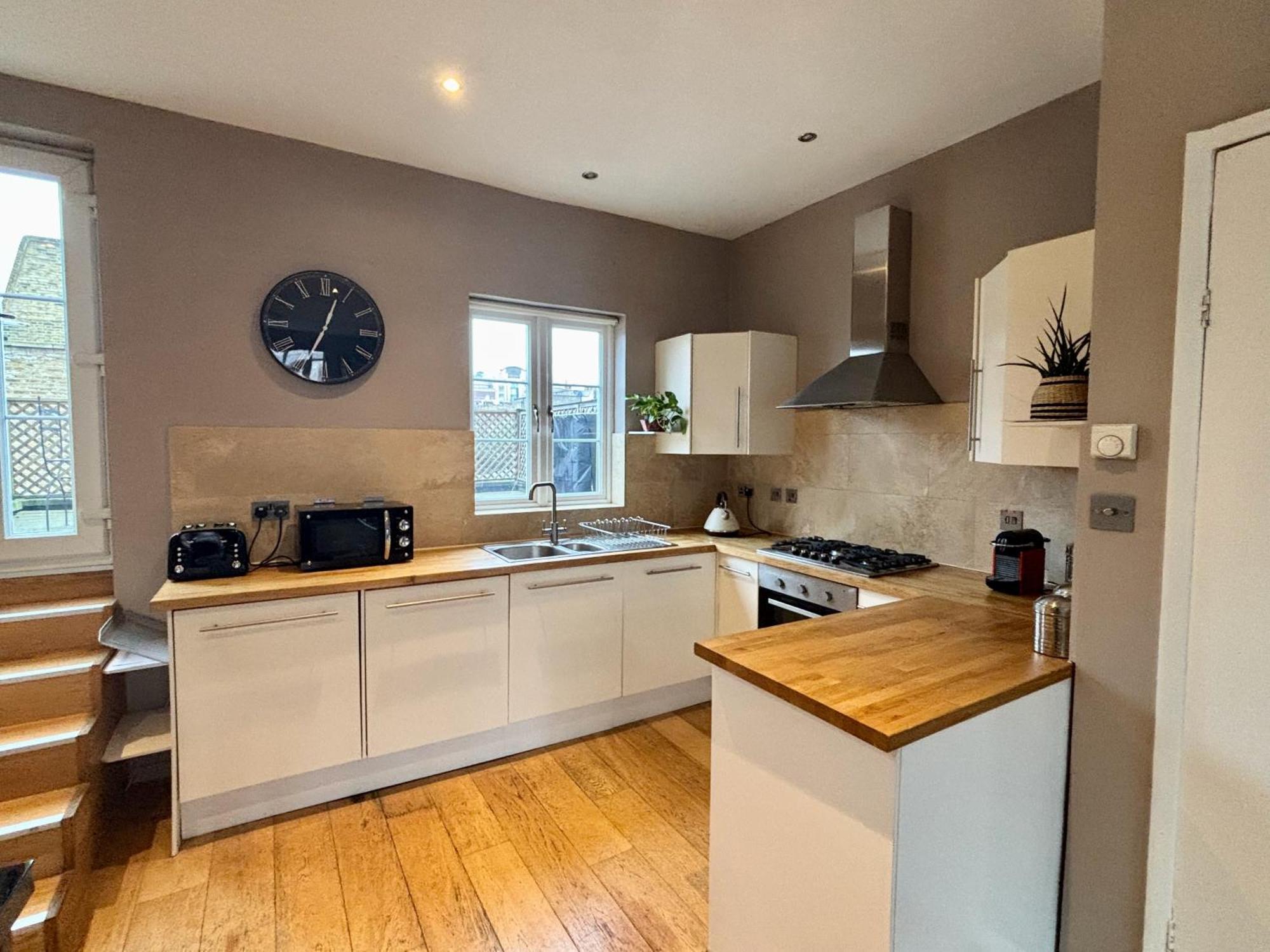 Luxury 2 Bed Flat Kings Road, Fulham Londen