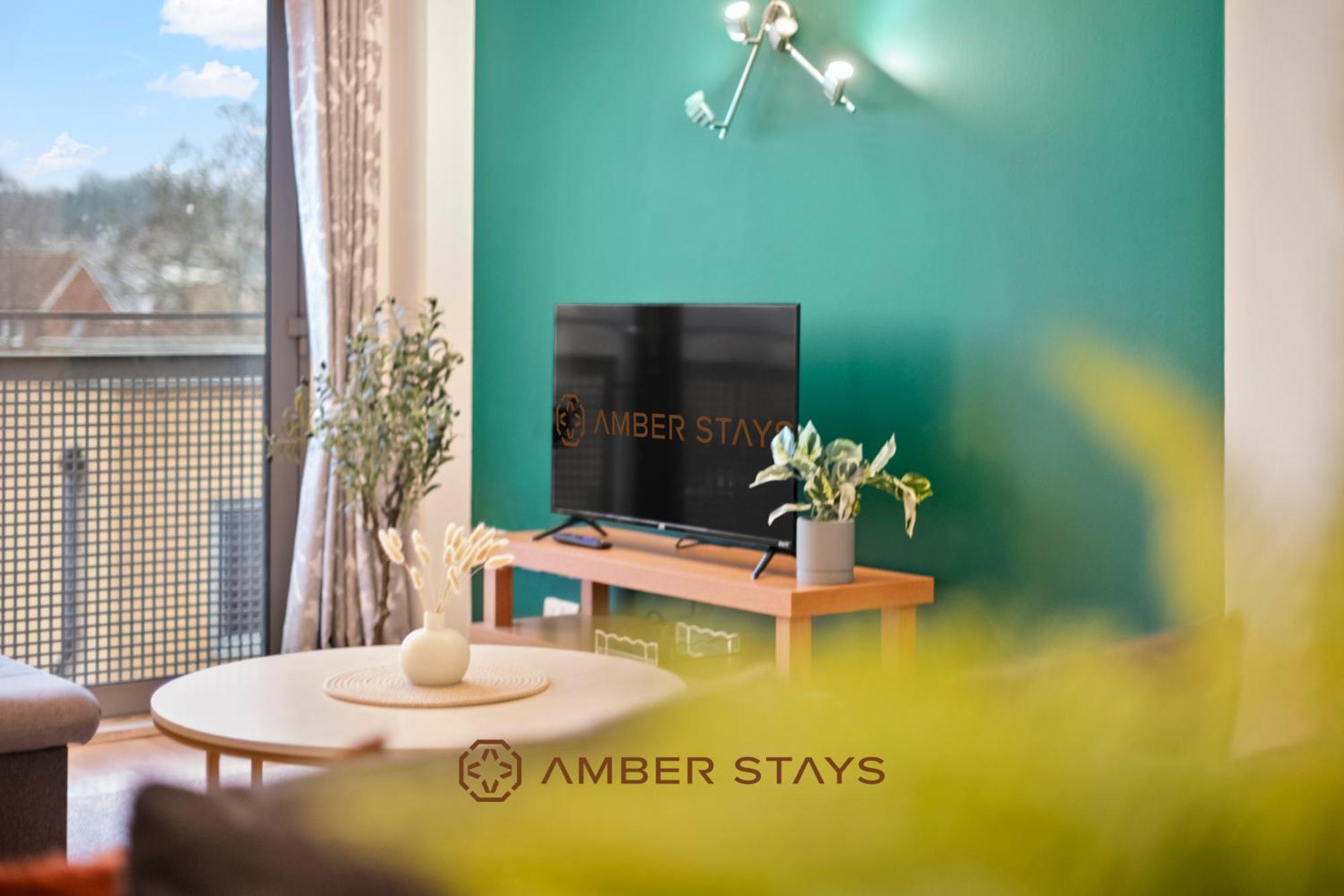 Modern 2 Bed In Greenwich, Perfect For Business & Contractors With Free Parking * London