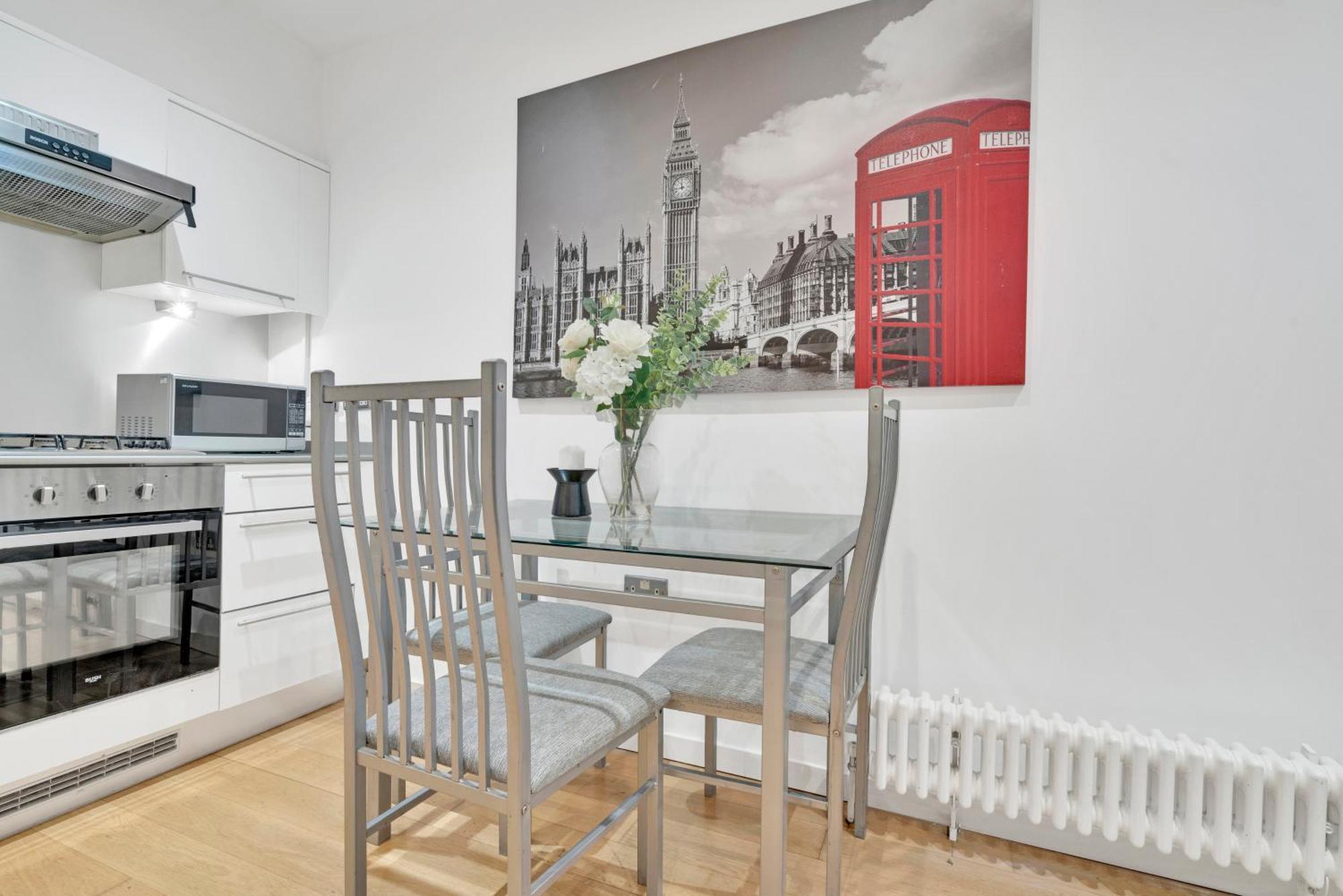 Cosy 1 Bedroom Camberwell Denmark With Great Transport Links Lägenhet London