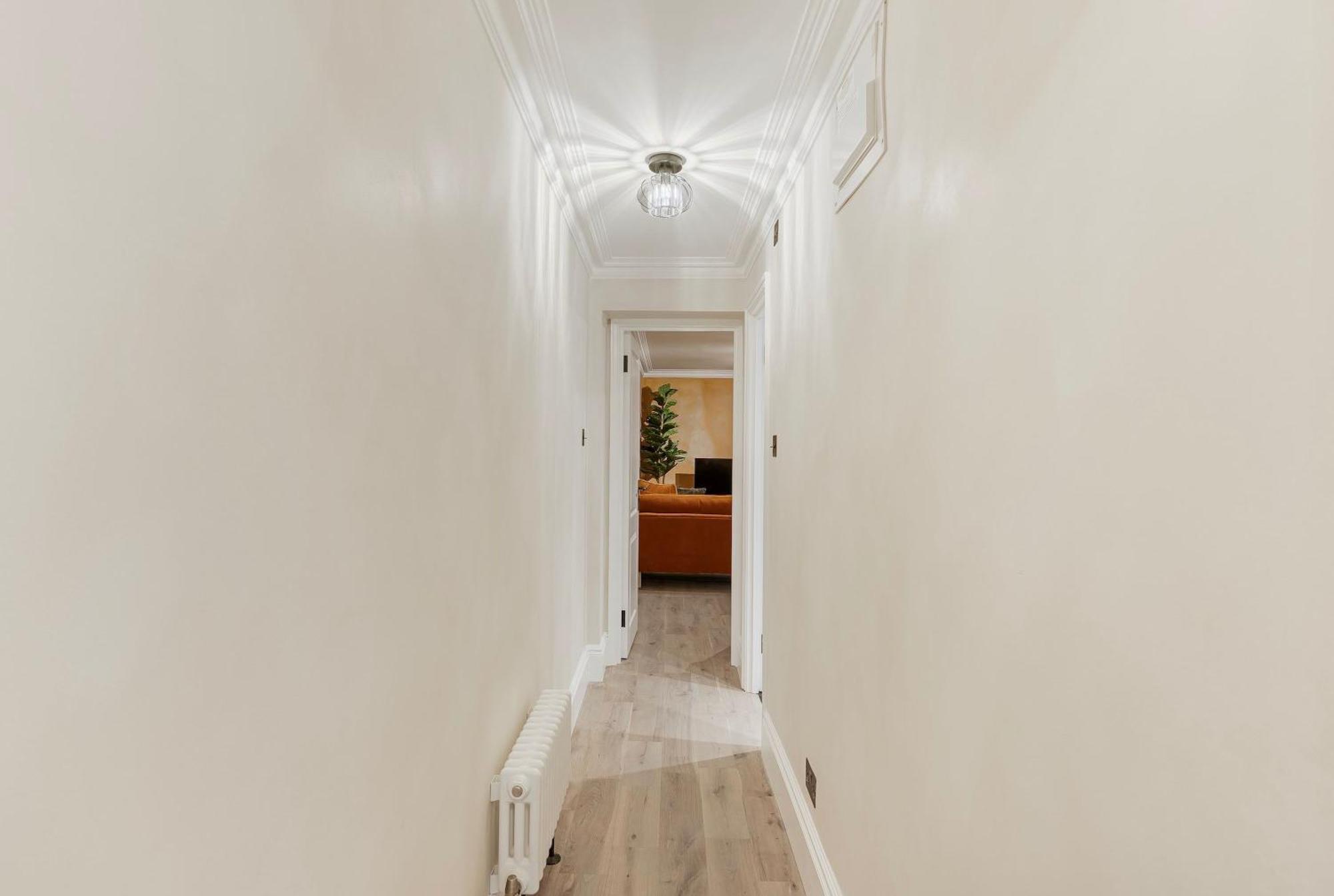 Kings Cross- 2 Bedroom *