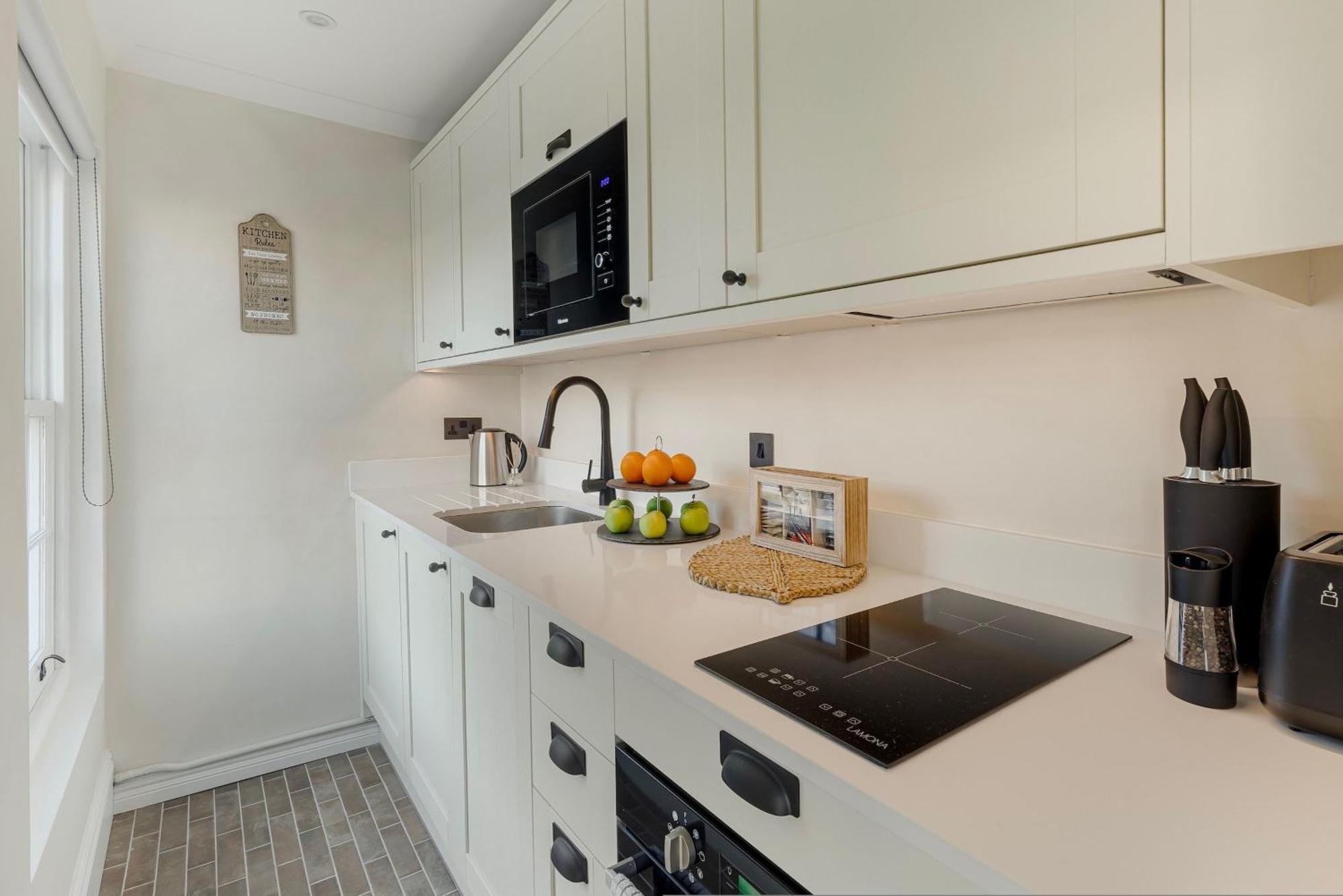 Apartment Kings Cross- 2 Bedroom London