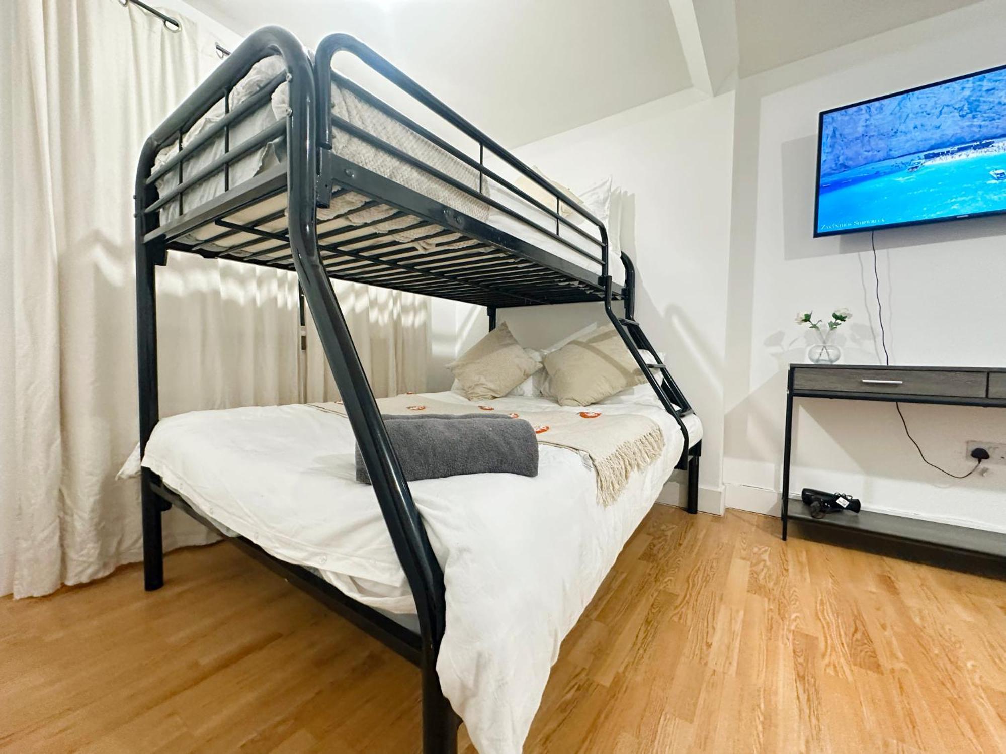 Wembley Stadium Rooms, 12mins