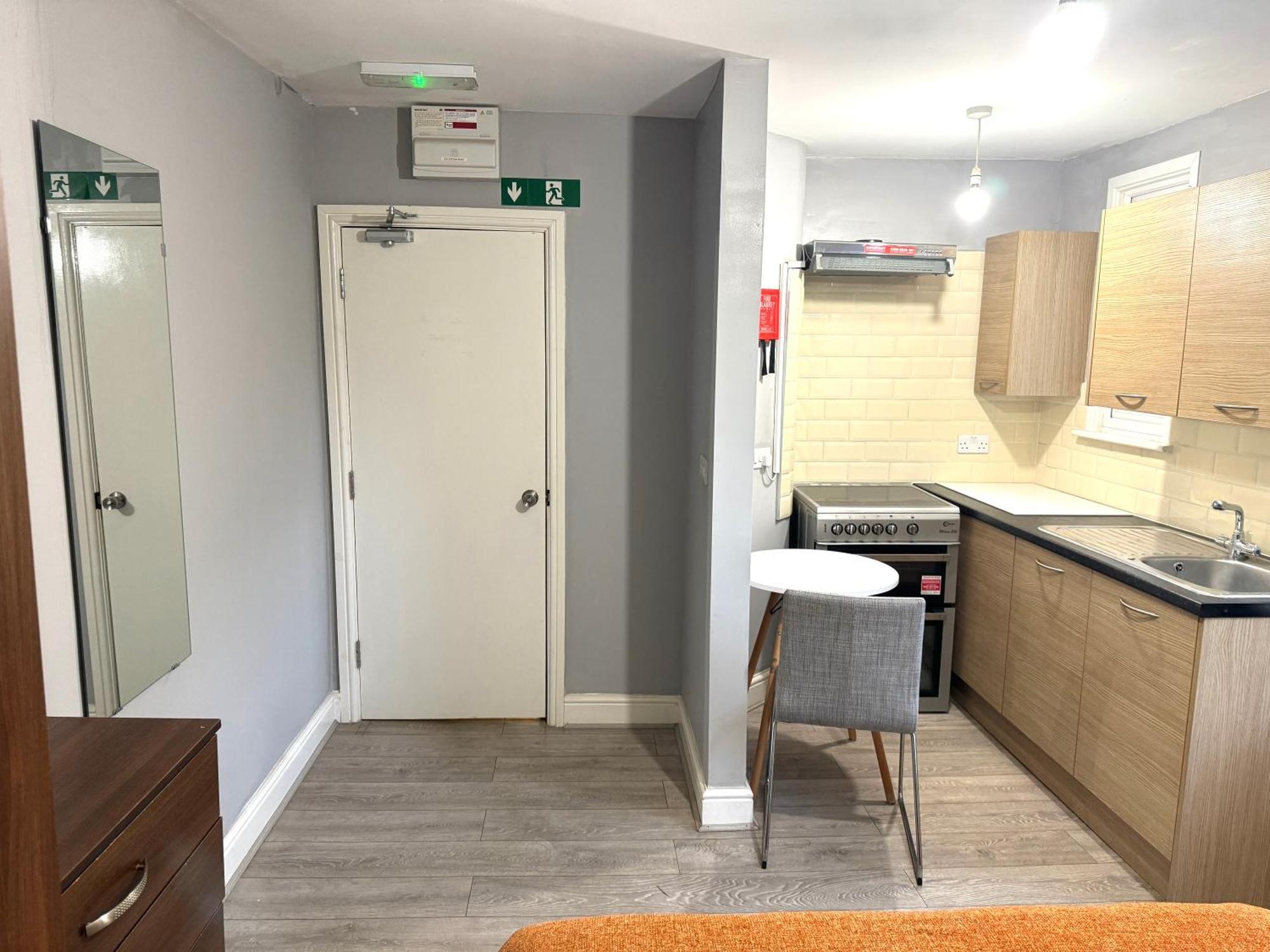 Private Bedrooms In Finsbury Park Station Alloggio in famiglia *