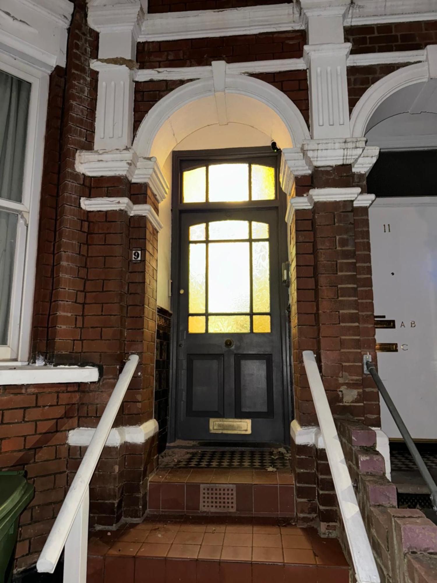 Private Bedrooms In Finsbury Park Station * Londra