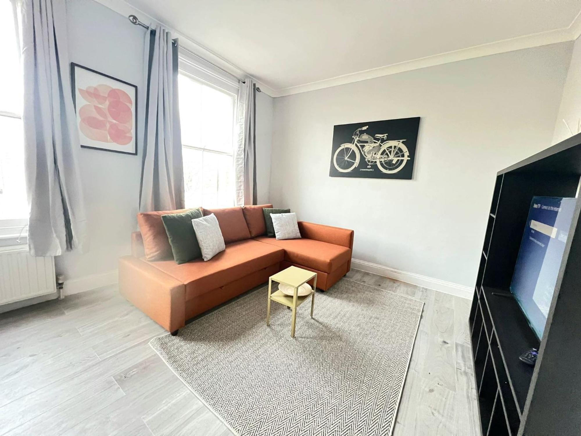 Comfortable 1-bedroom In The Heart Of