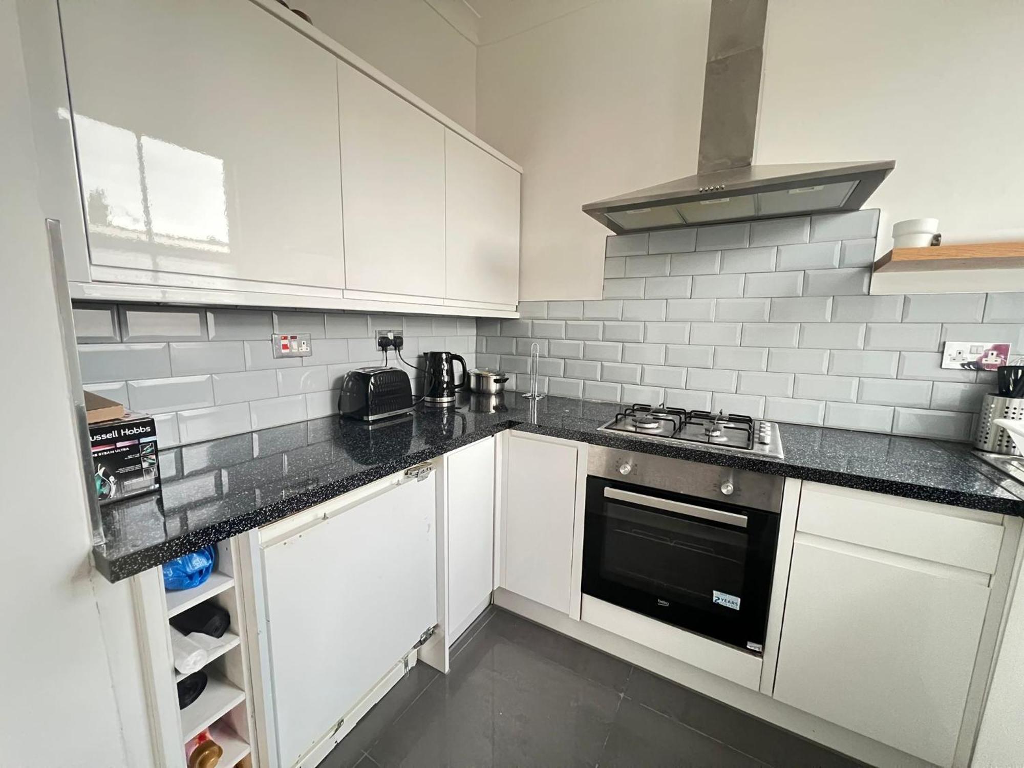 Appartement Comfortable 1-bedroom In The Heart Of Londres