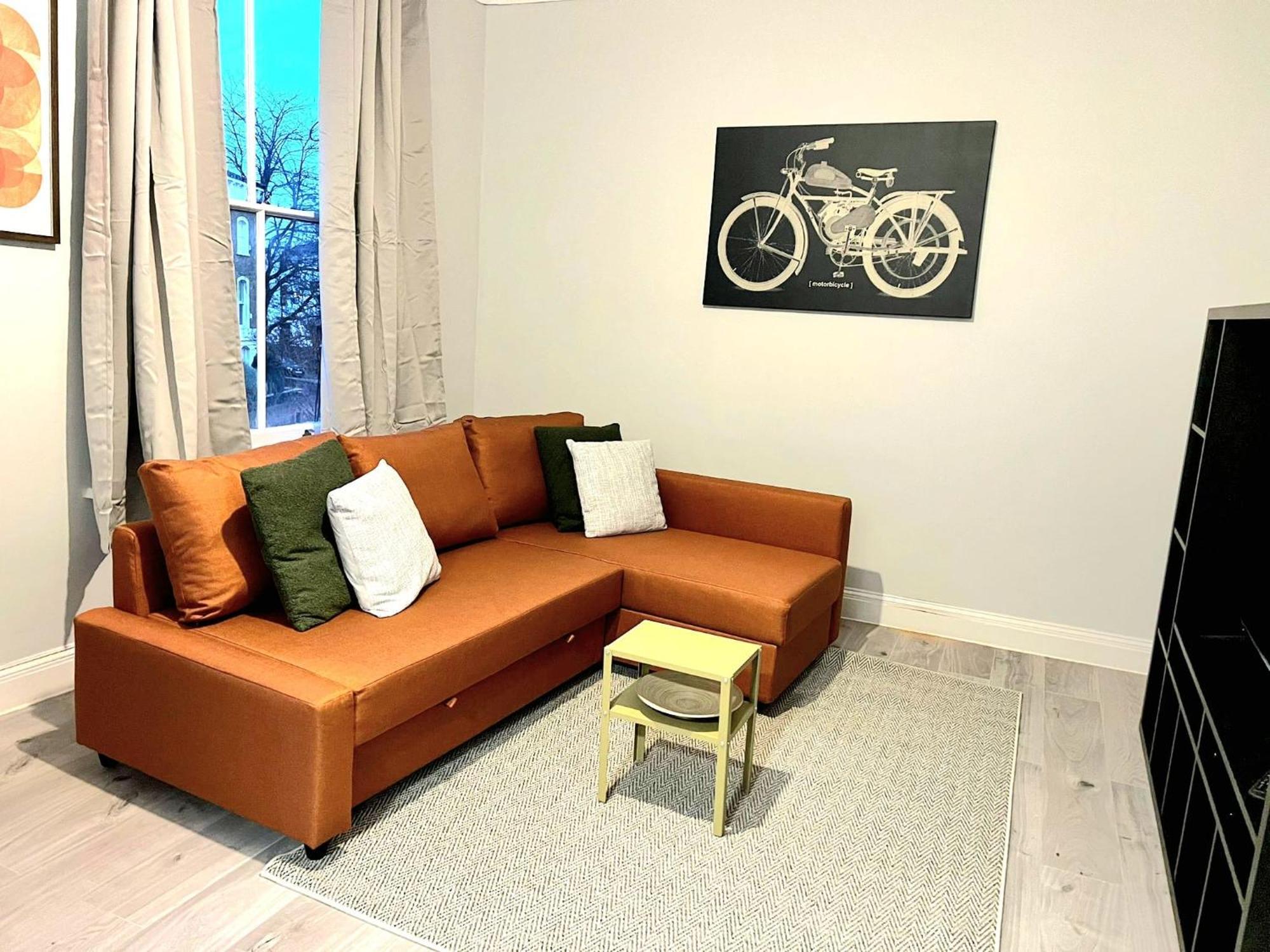 Comfortable 1-bedroom In The Heart Of *
