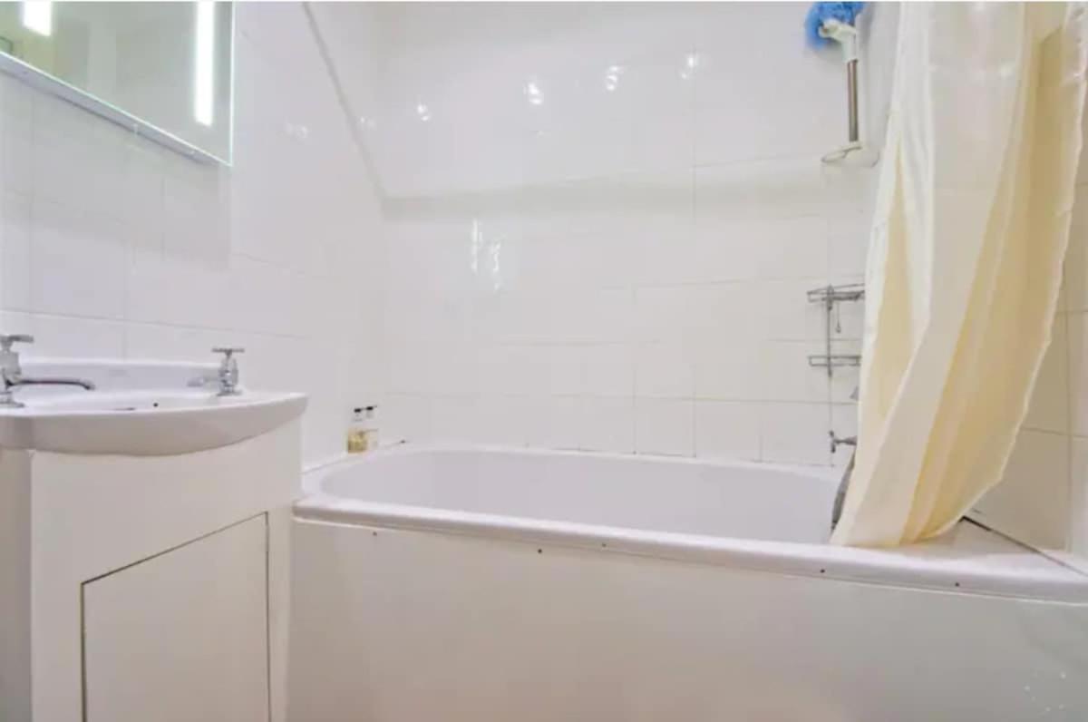 Centre Garden Flat London