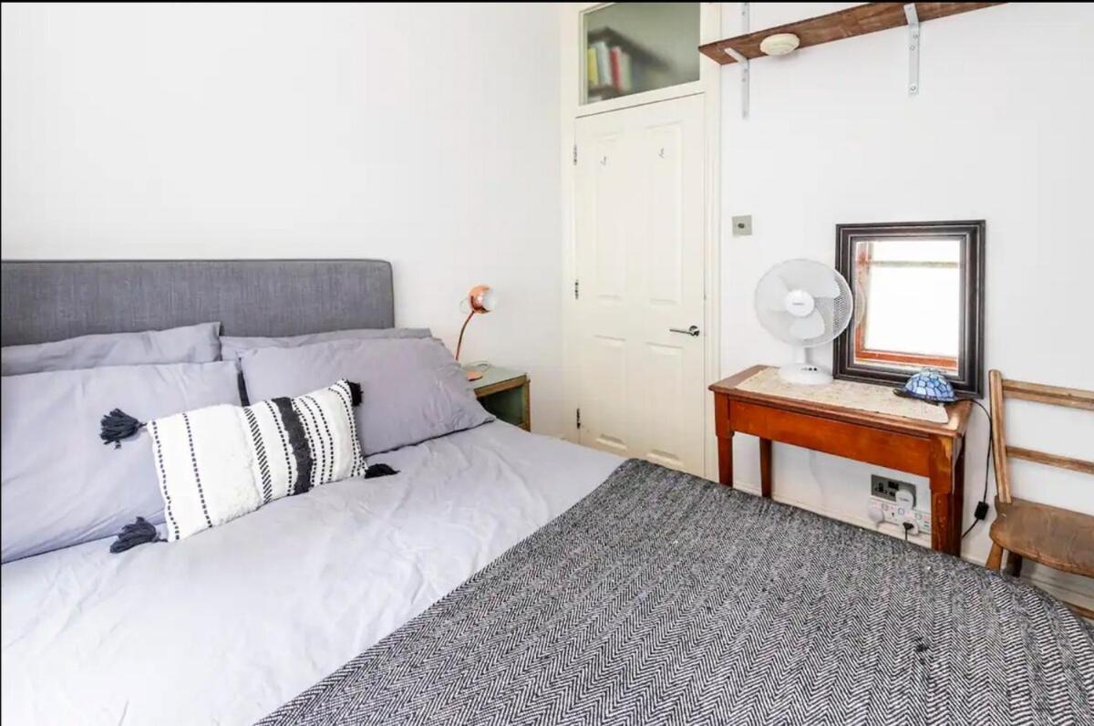Centre Garden Flat London