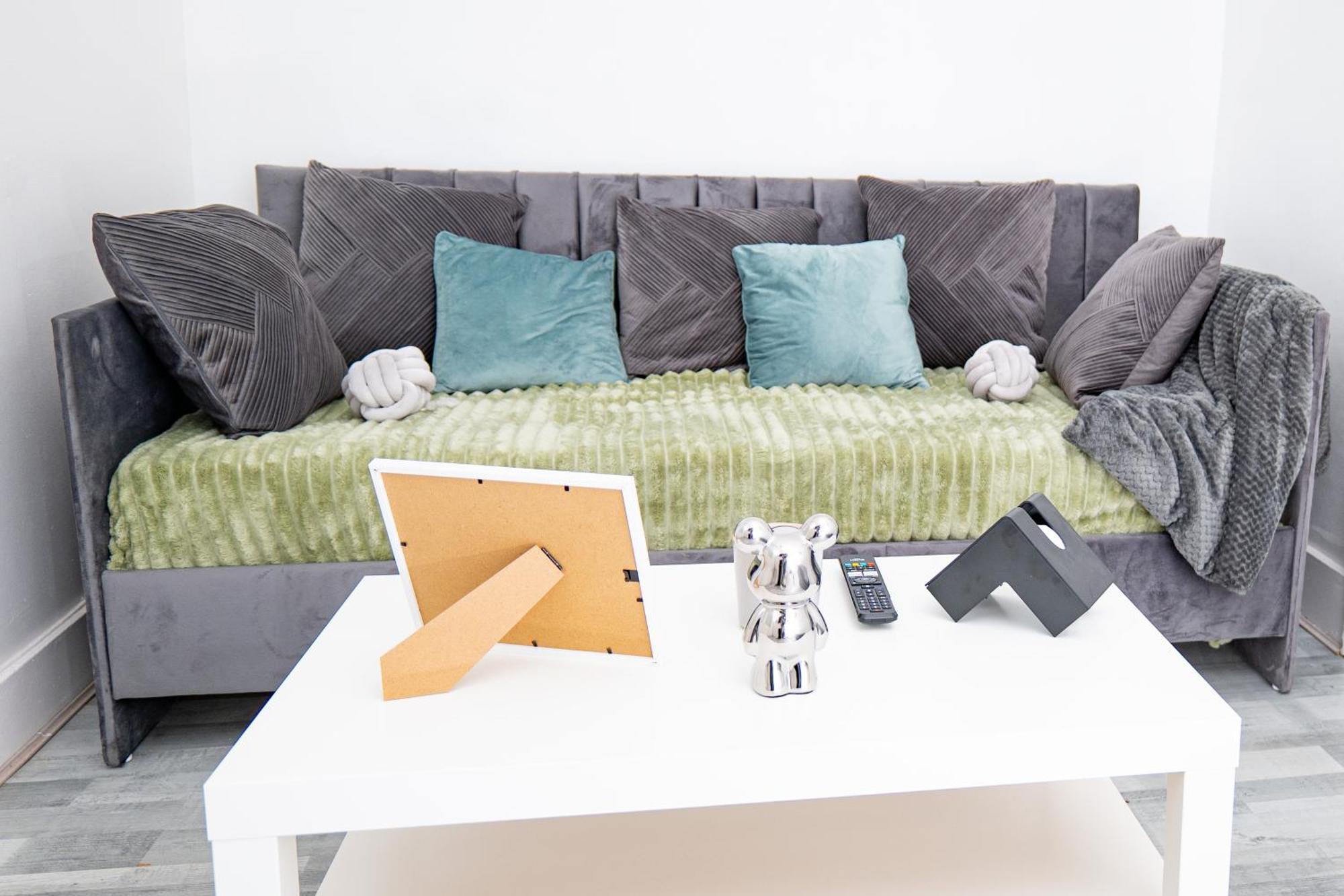 Apartment 3 Br- King Size Bed, Netflix, Garden Free Parking