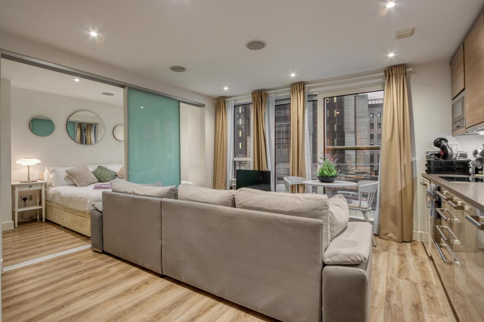 Stunning 1 Bed With Ac Next To Vauxhall Station Lägenhet