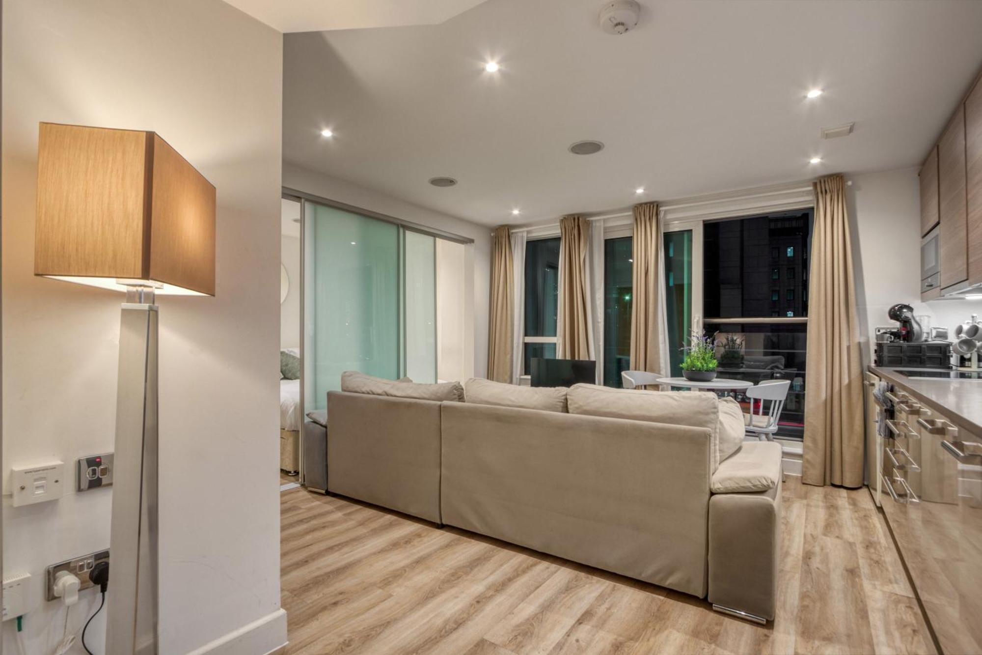 Stunning 1 Bed With Ac Next To Vauxhall Station Lägenhet
