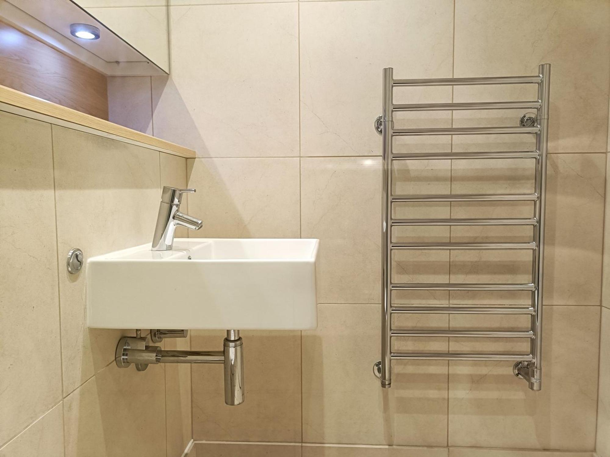 Tower Hill Serviced Apartment