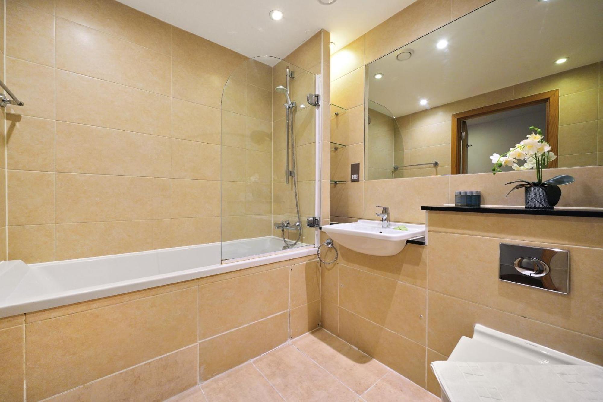 Modern In Bayswater Free Wifi & Aircon By Aparts London