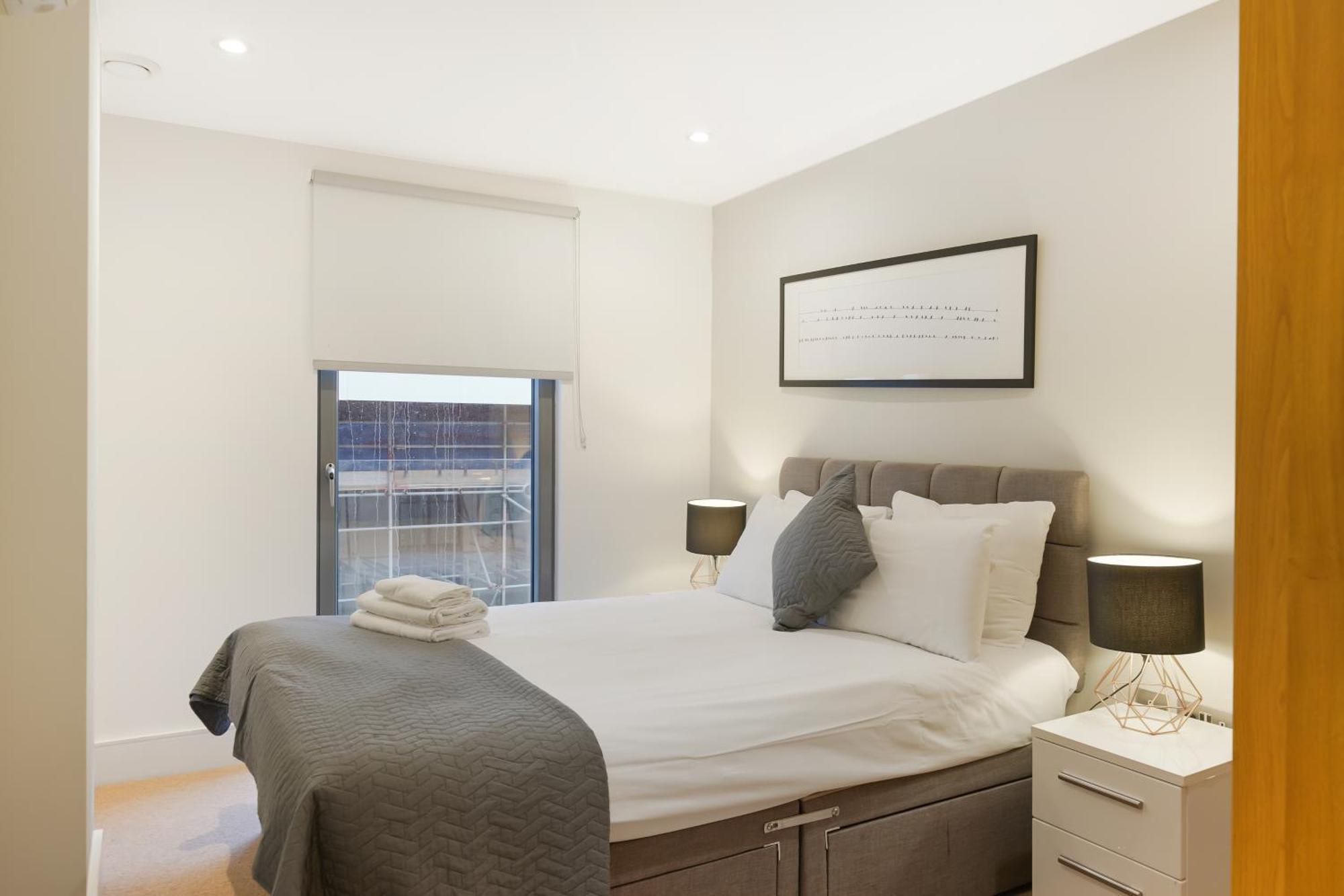 Modern In Bayswater Free Wifi & Aircon By Aparts Apartment *