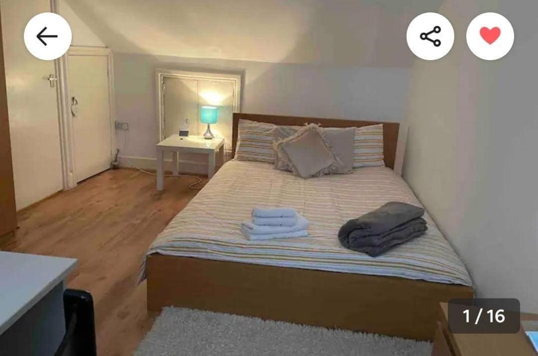 Cama Box Finsbury Park * London