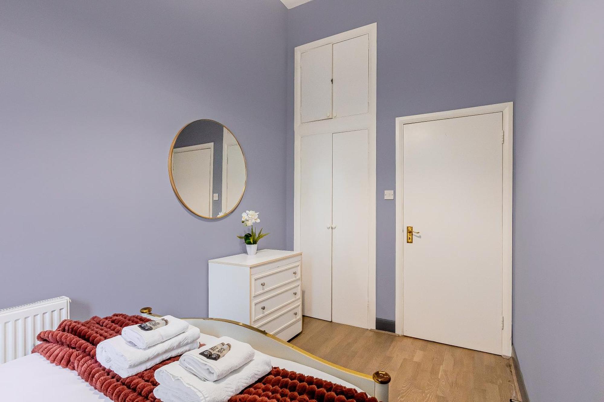 Couple's Getaway 1bdr Near Holland Park Appartement