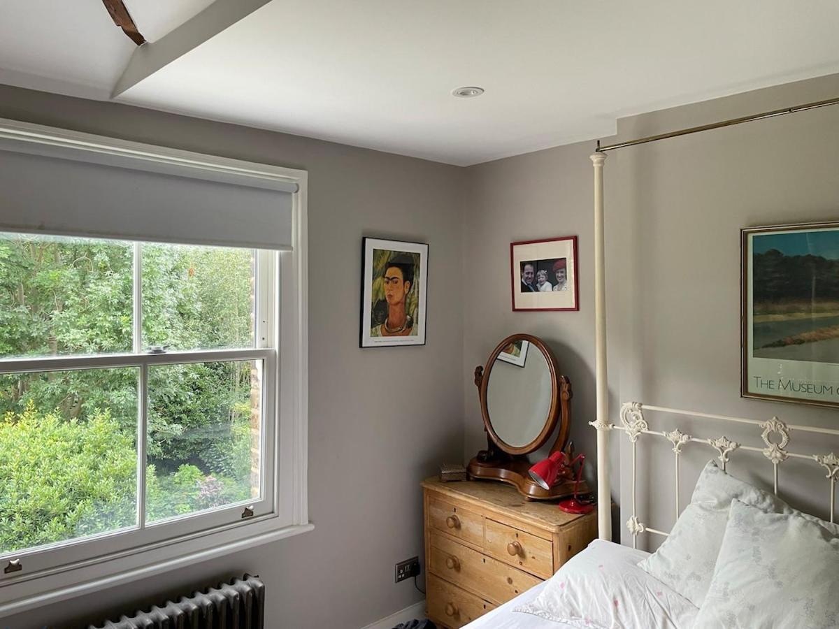 Large Five Bed Victorian Family House With Large Garden Villa Londen