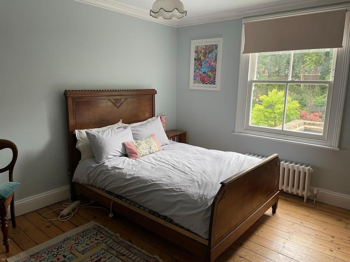 Villa Large Five Bed Victorian Family House With Large Garden Londen