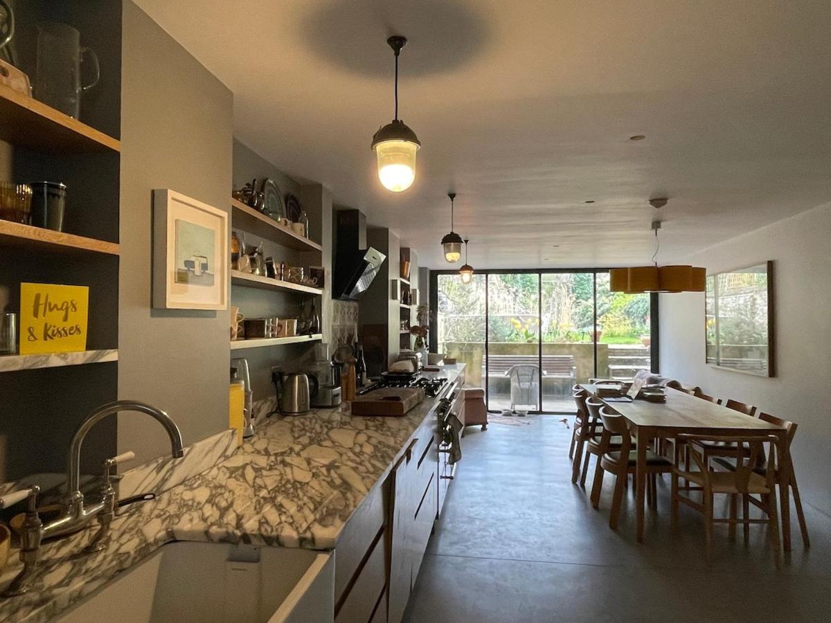 Large Five Bed Victorian Family House With Large Garden Villa Londen