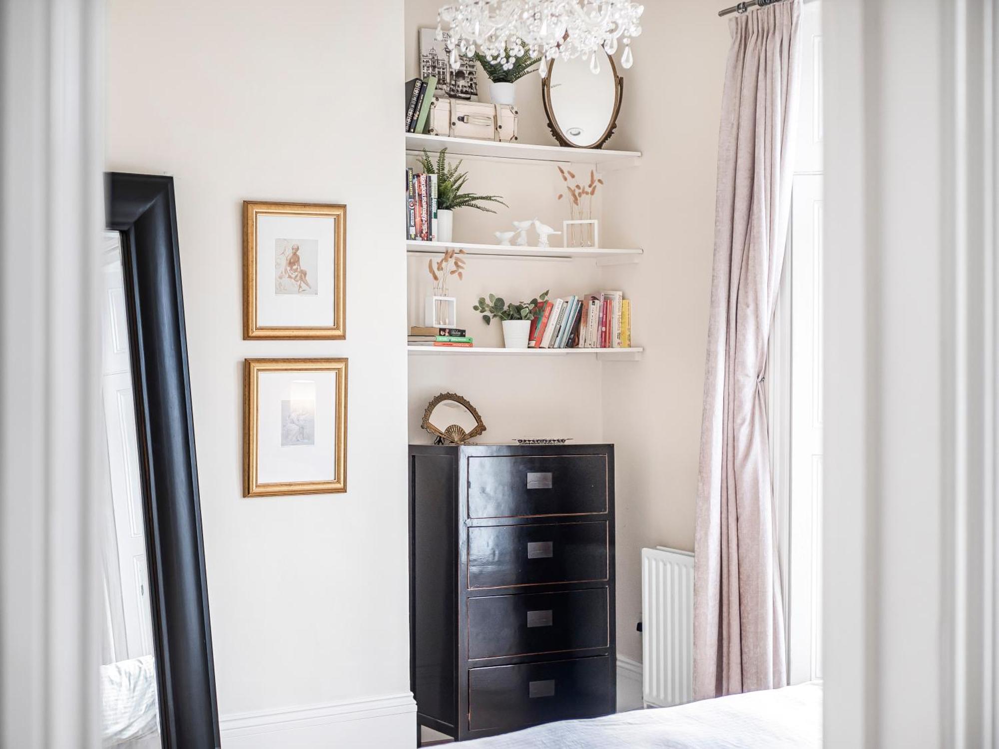 Chic & Cosy Flat With Terrace, 5-min Walk To Pimlico Tube, Pet-friendly * London