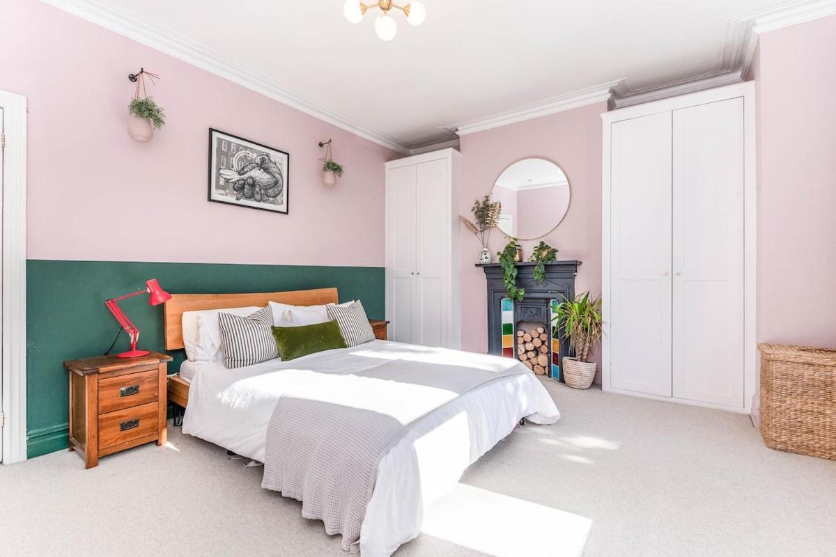 4 Bedroom Newly Renovated * Londen