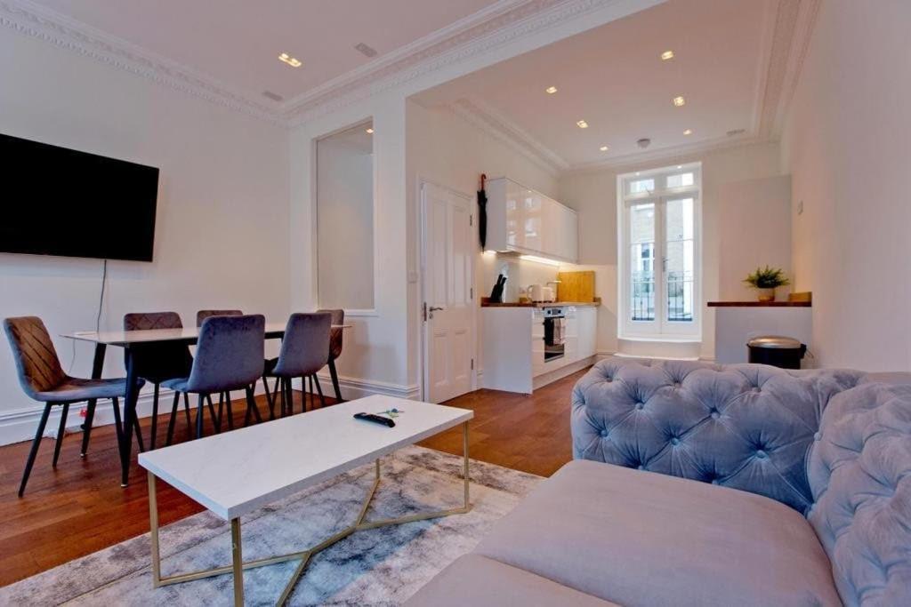 Charming 2-bed Holland Prk Rd Lägenhet *