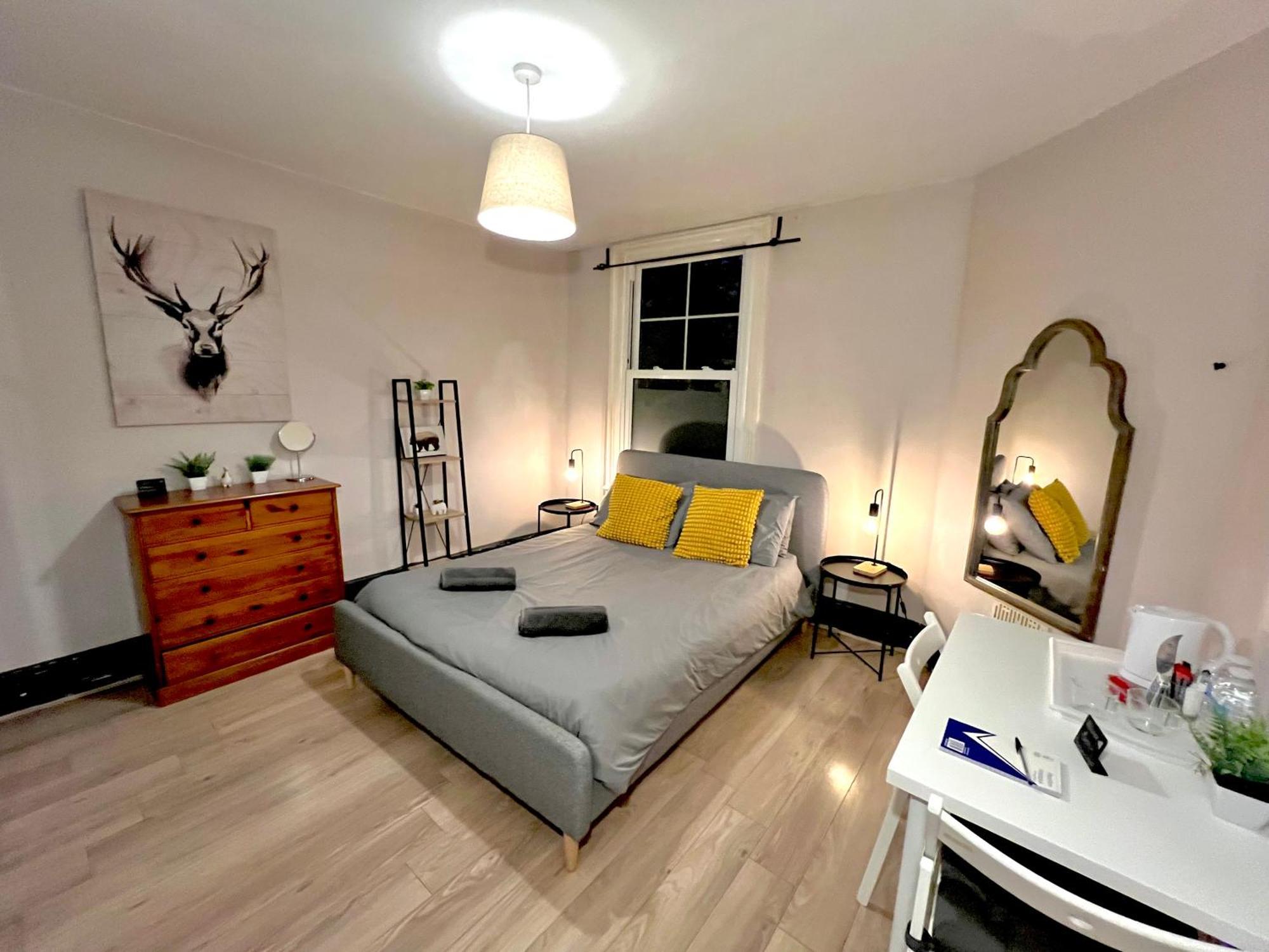 The Red Door House Homestay London