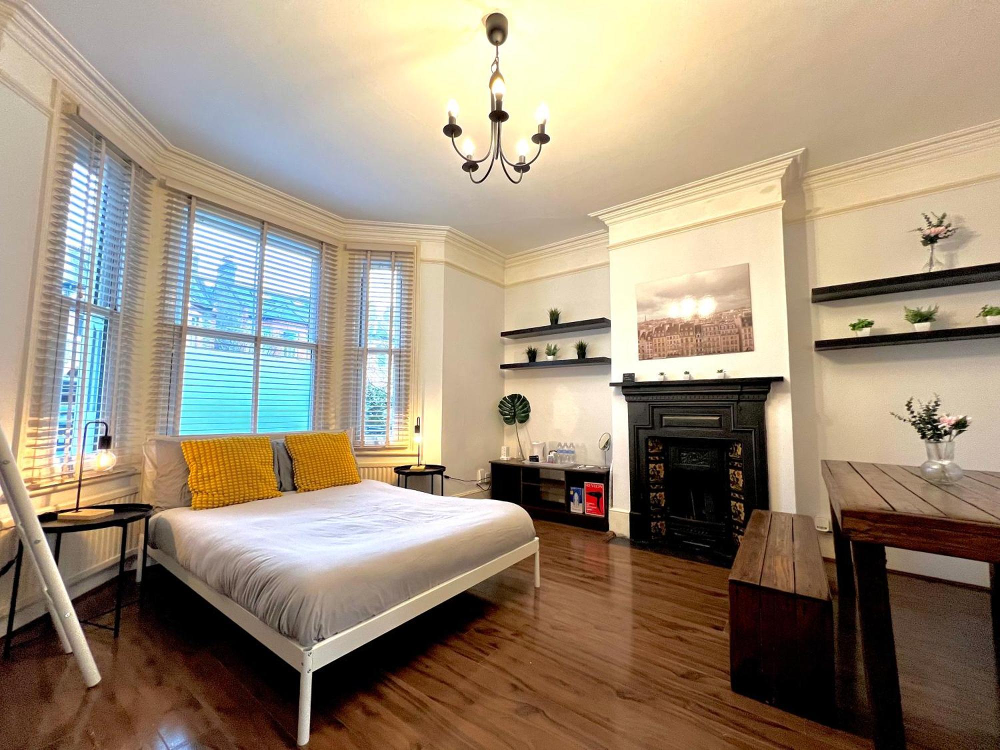 The Red Door House Homestay London