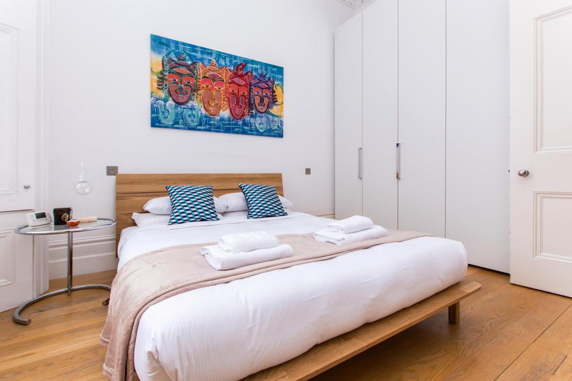 Appartement Unique Bright With Private Balcony Londen