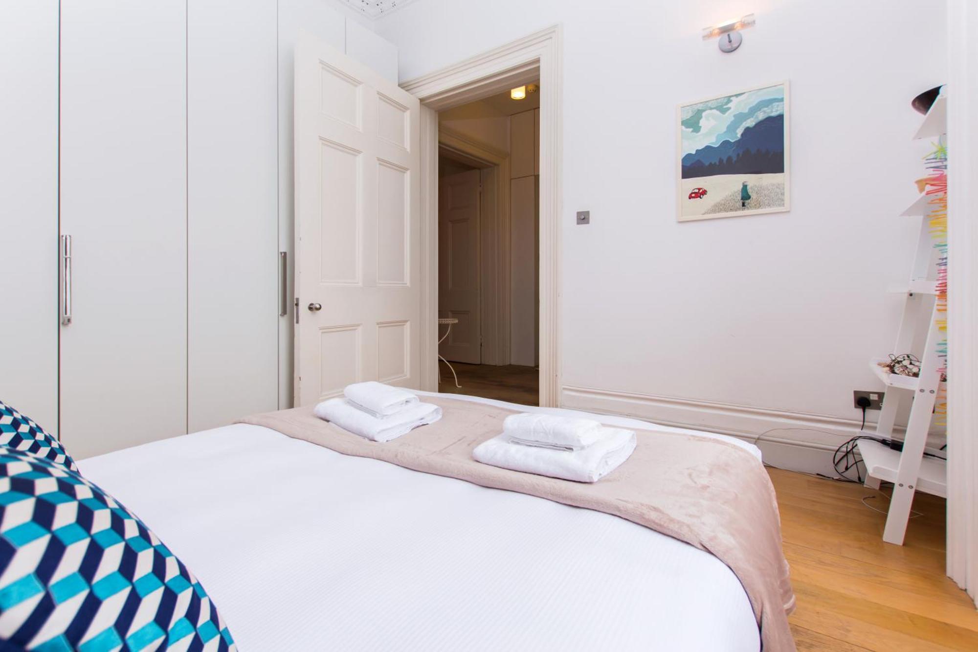 Unique Bright With Private Balcony Londen