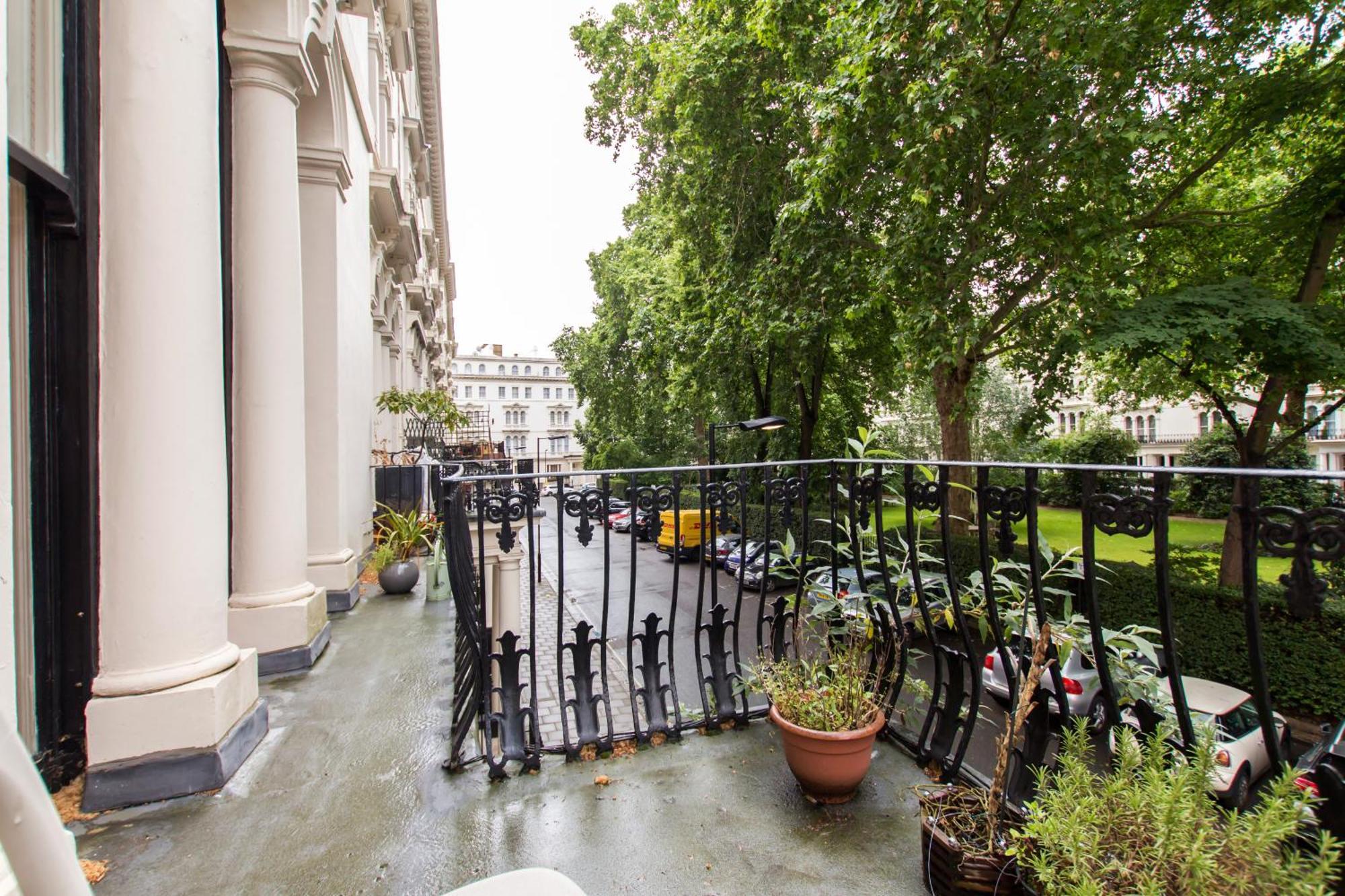 Unique Bright With Private Balcony * Londen