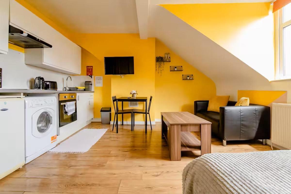 Comfortable In Seven Sisters, Maison d'hôtes Londres