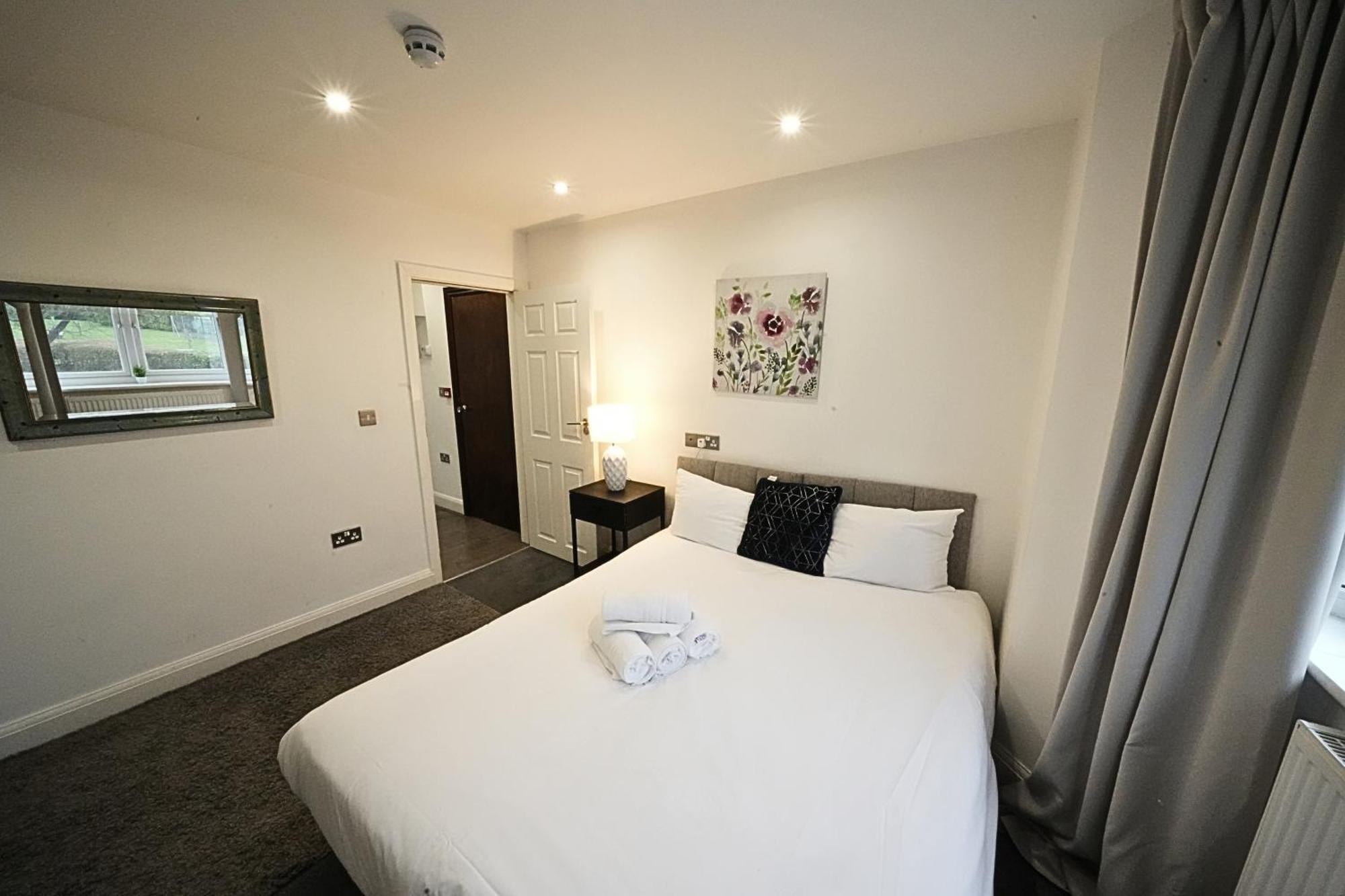 Appartamento Hatton Heathrow Airport- Free Parking-free Underground To And From Heathrow Airport Hatton Cross Picture-see Fast Hatton Cross To 30min Londra