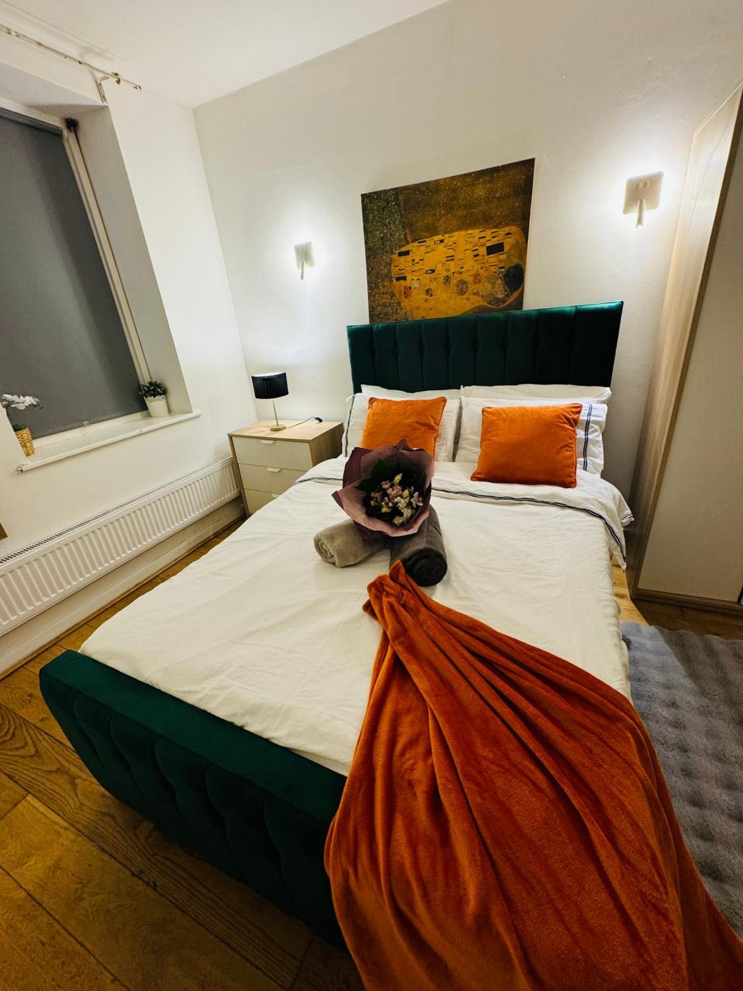 Cozy Family-friendly 2 Bedroom Flat In Kingscross, St Pancras! Appartement Londen