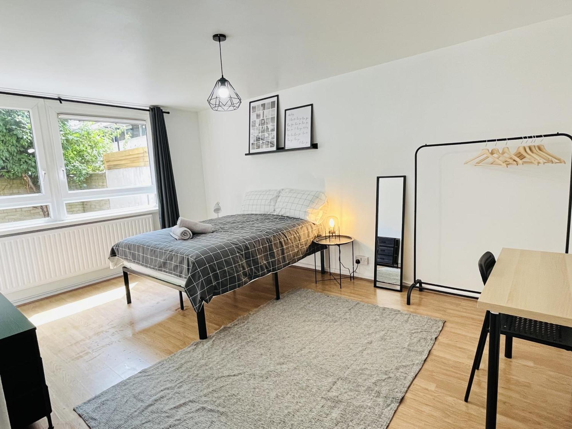 1 Double In 4 Bed Flatshare Privatunterkunft *