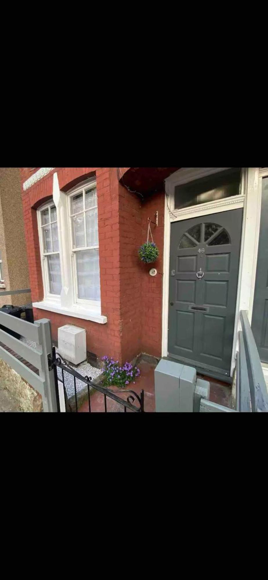 Cosy Bedroom In Tooting * Londen