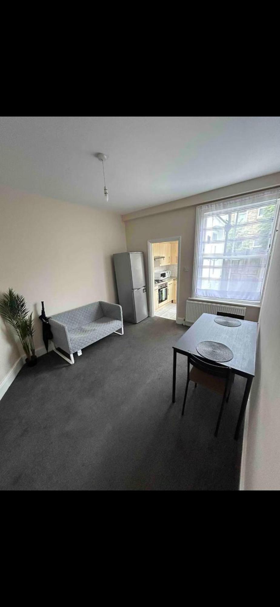 Cosy Bedroom In Tooting * Londen