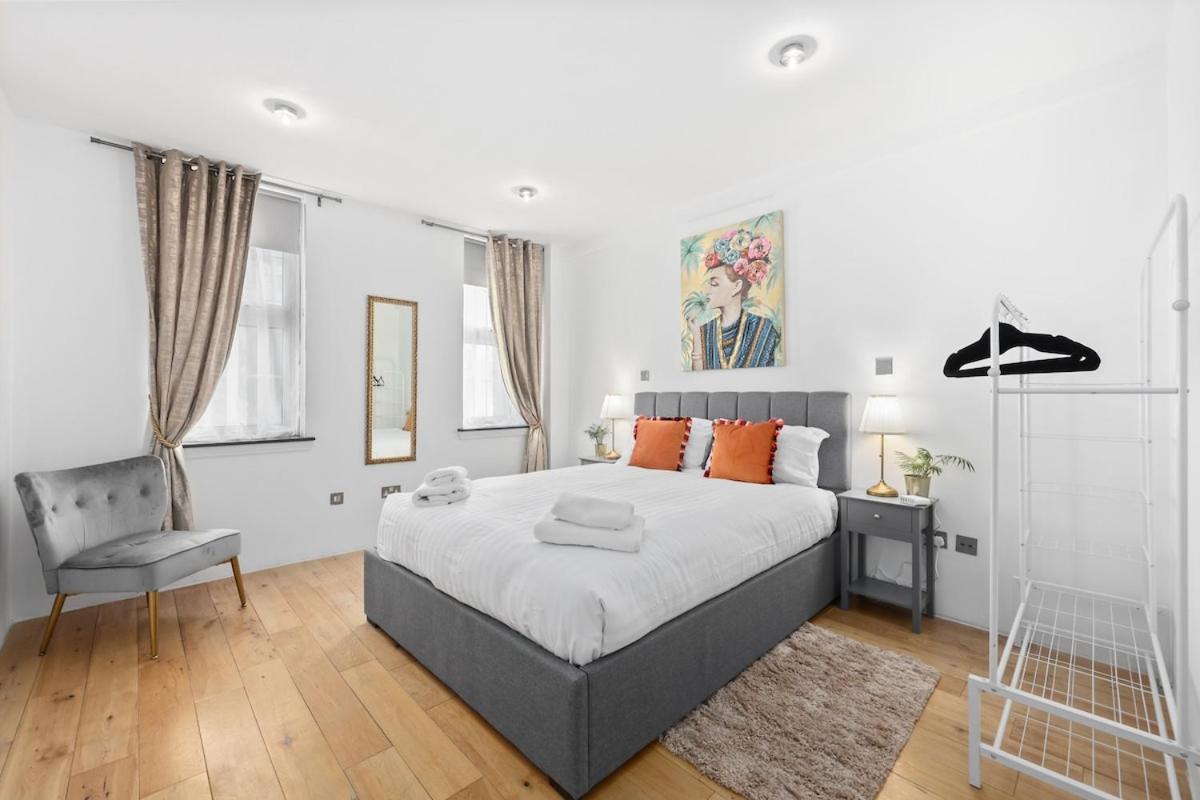 Sale Marble Arch - Sleeps 8 - Amazing Location Lägenhet London