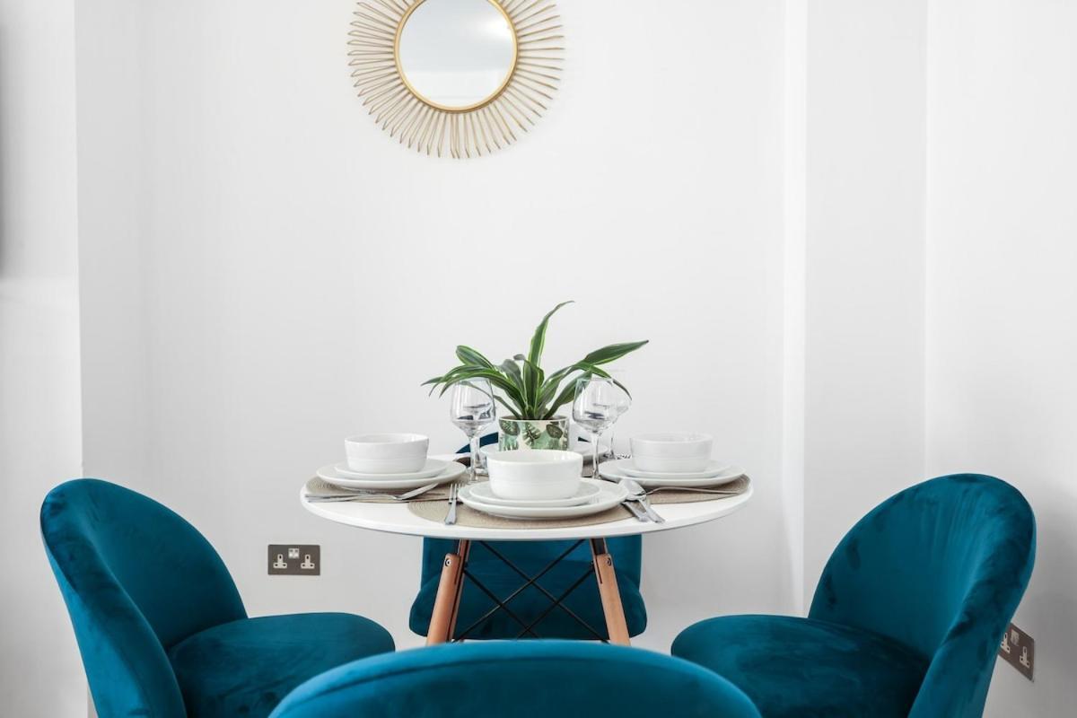 Sale Marble Arch - Sleeps 8 - Amazing Location Lägenhet London